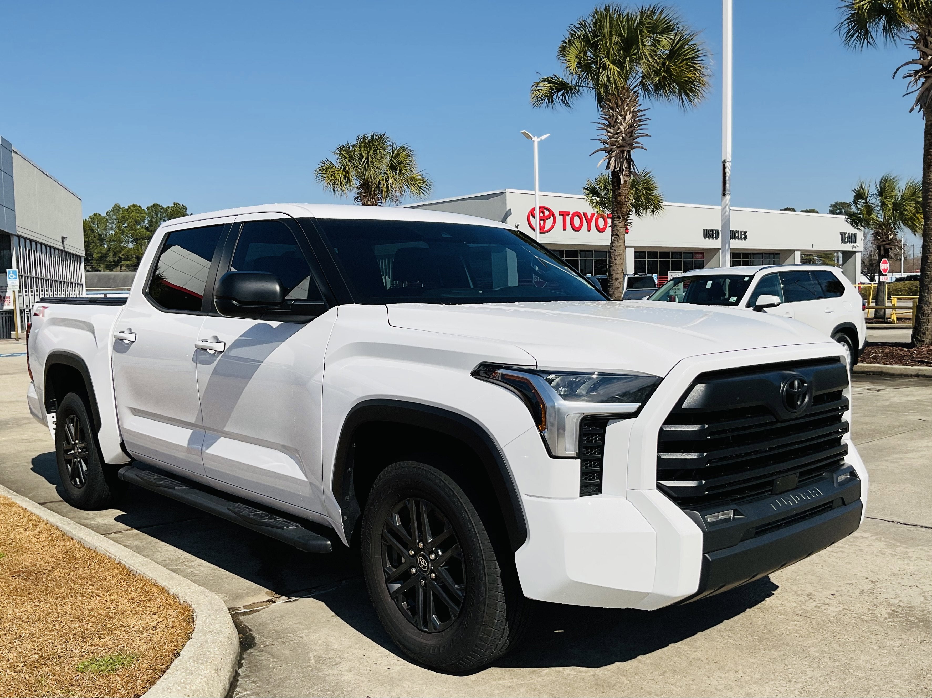 2025 Toyota TUNDRA 4X2 SR5