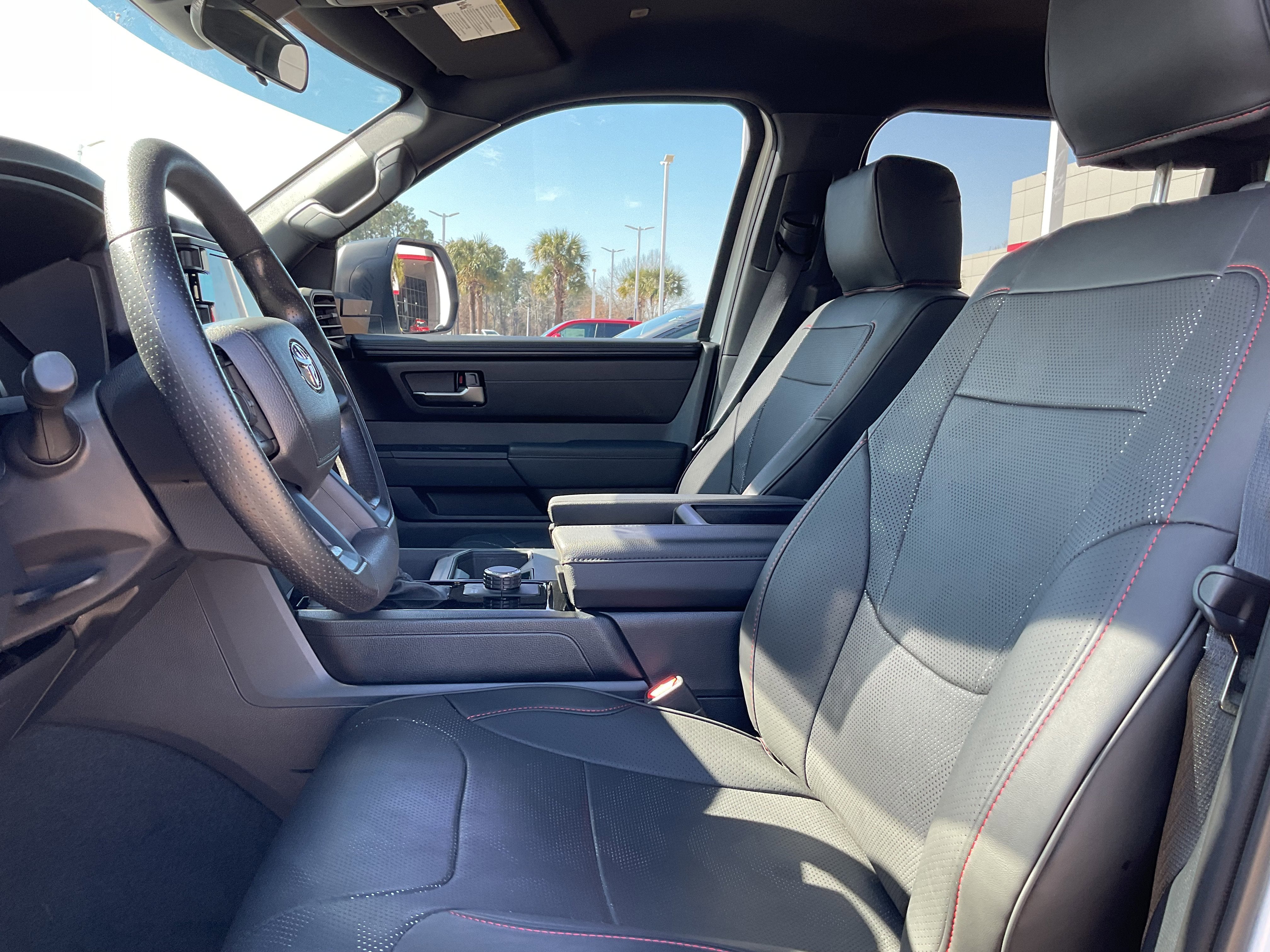 2025 Toyota TUNDRA 4X2 SR5