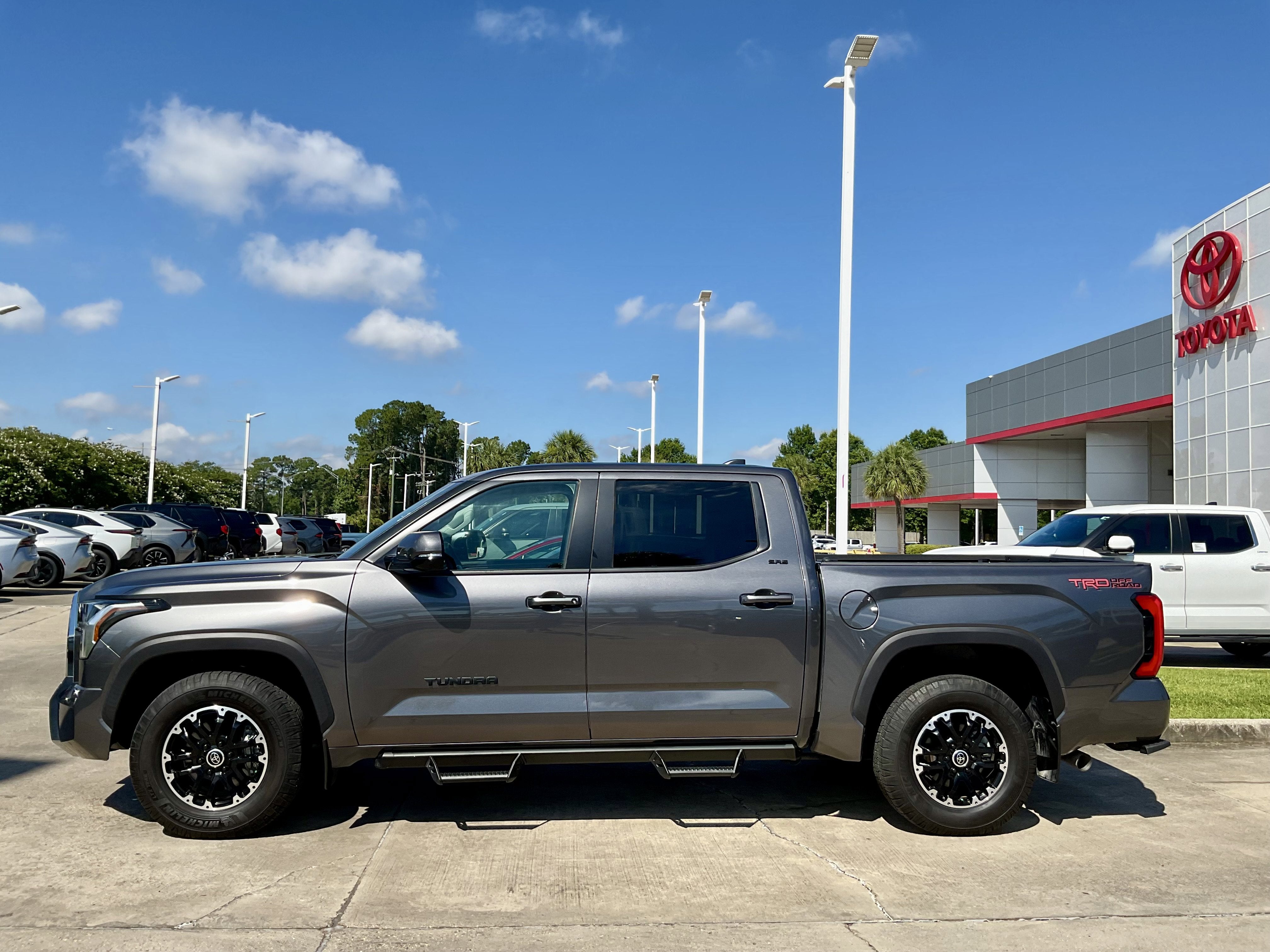 2024 Toyota Tundra SR5