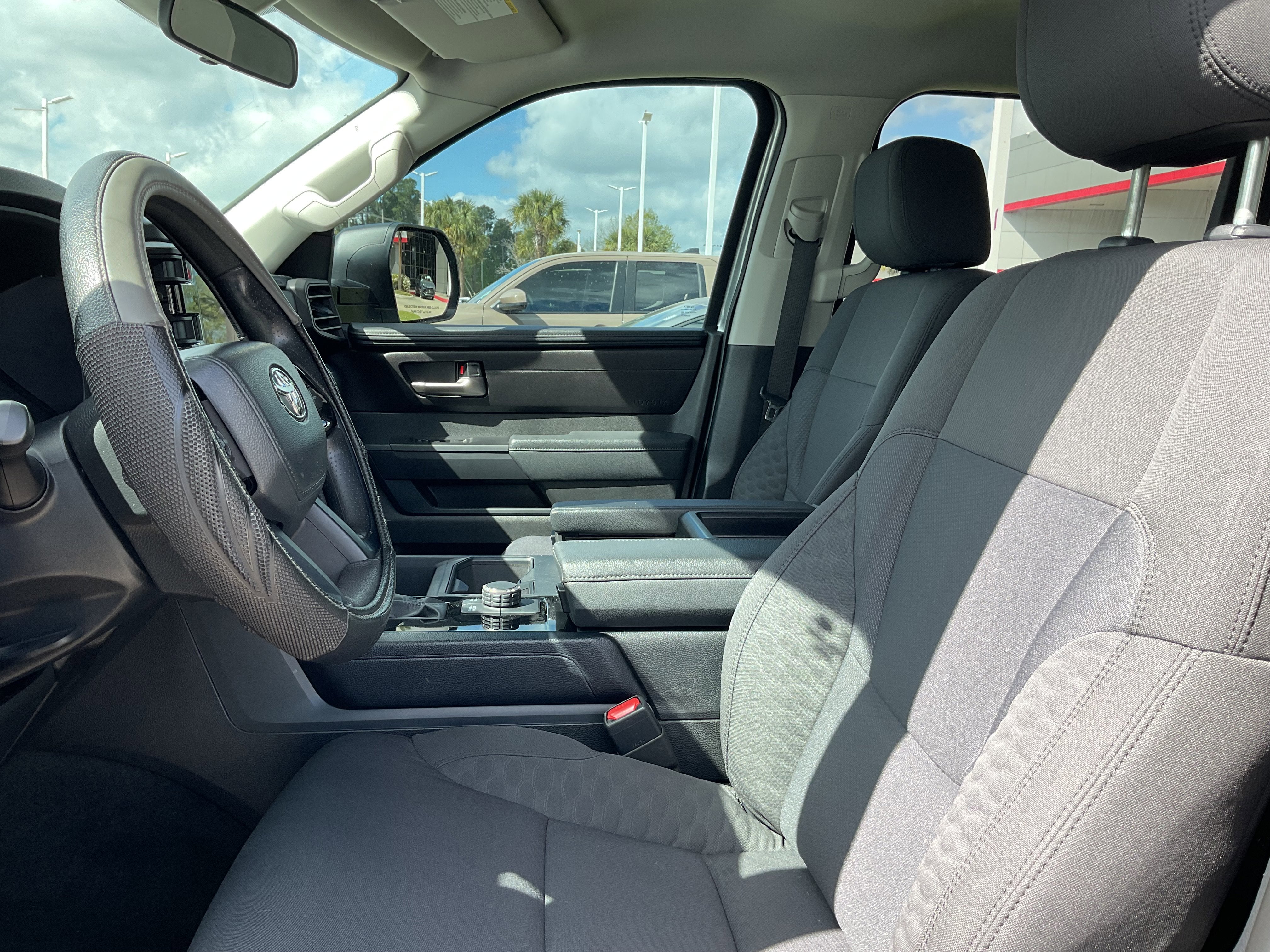 2024 Toyota TUNDRA 4X2 SR5