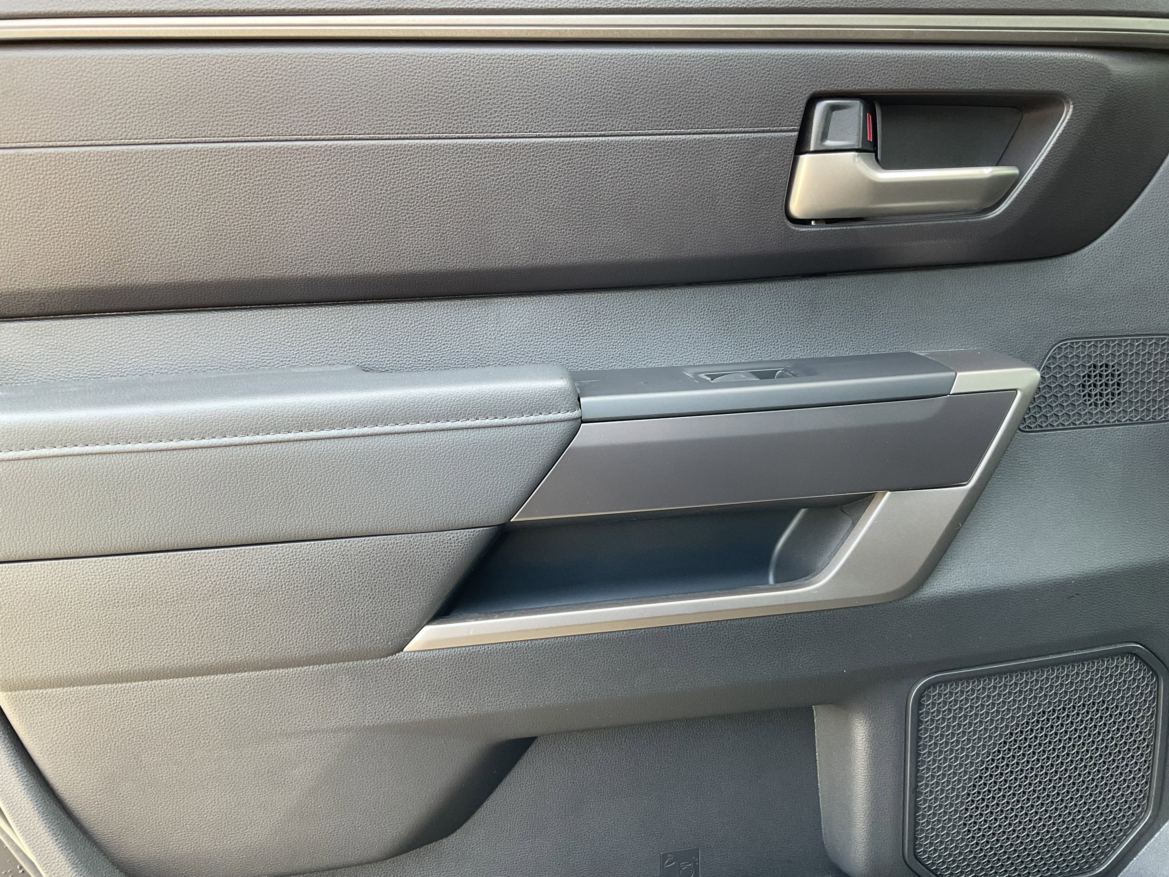 2023 Toyota TUNDRA 4X4 SR5