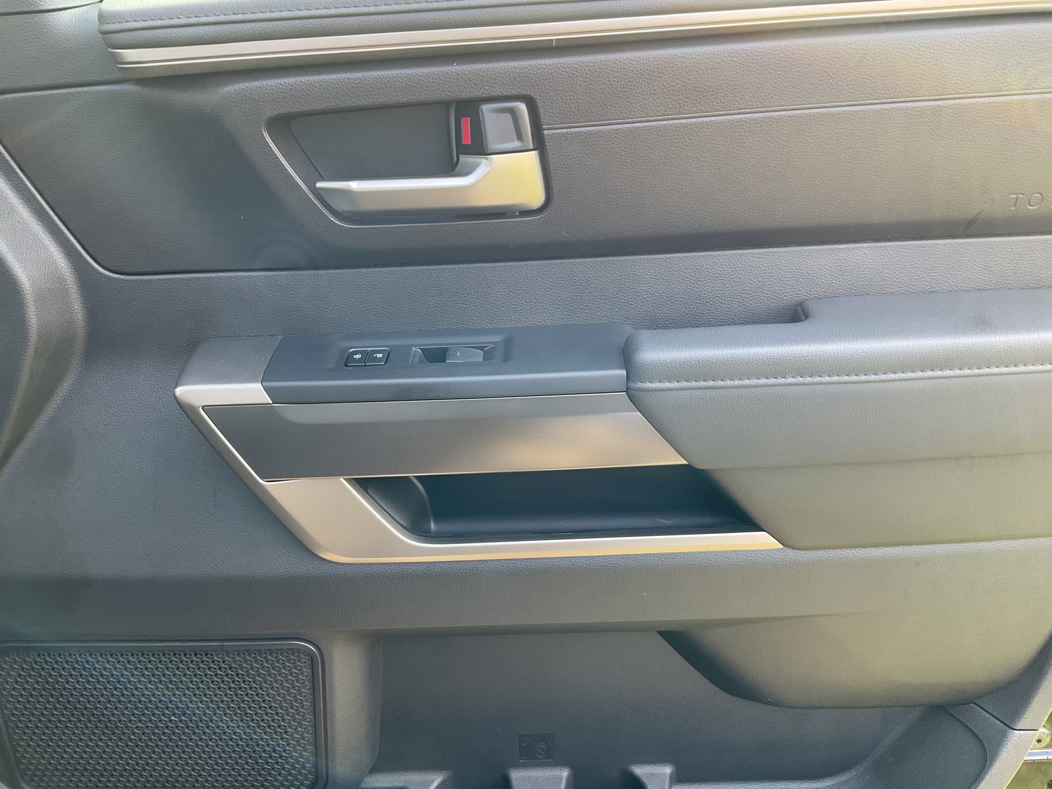 2023 Toyota TUNDRA 4X4 SR5