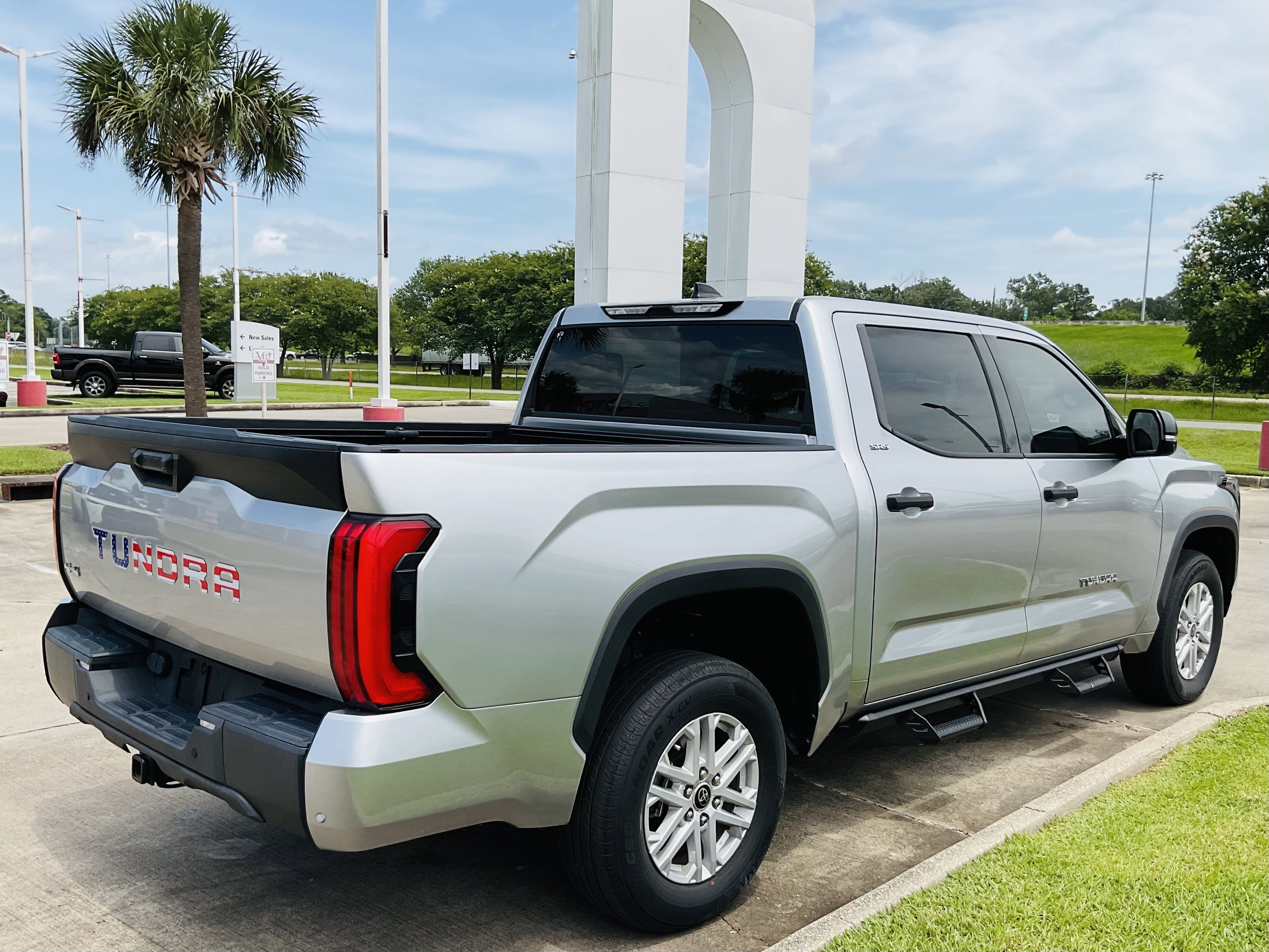 2023 Toyota Tundra SR5