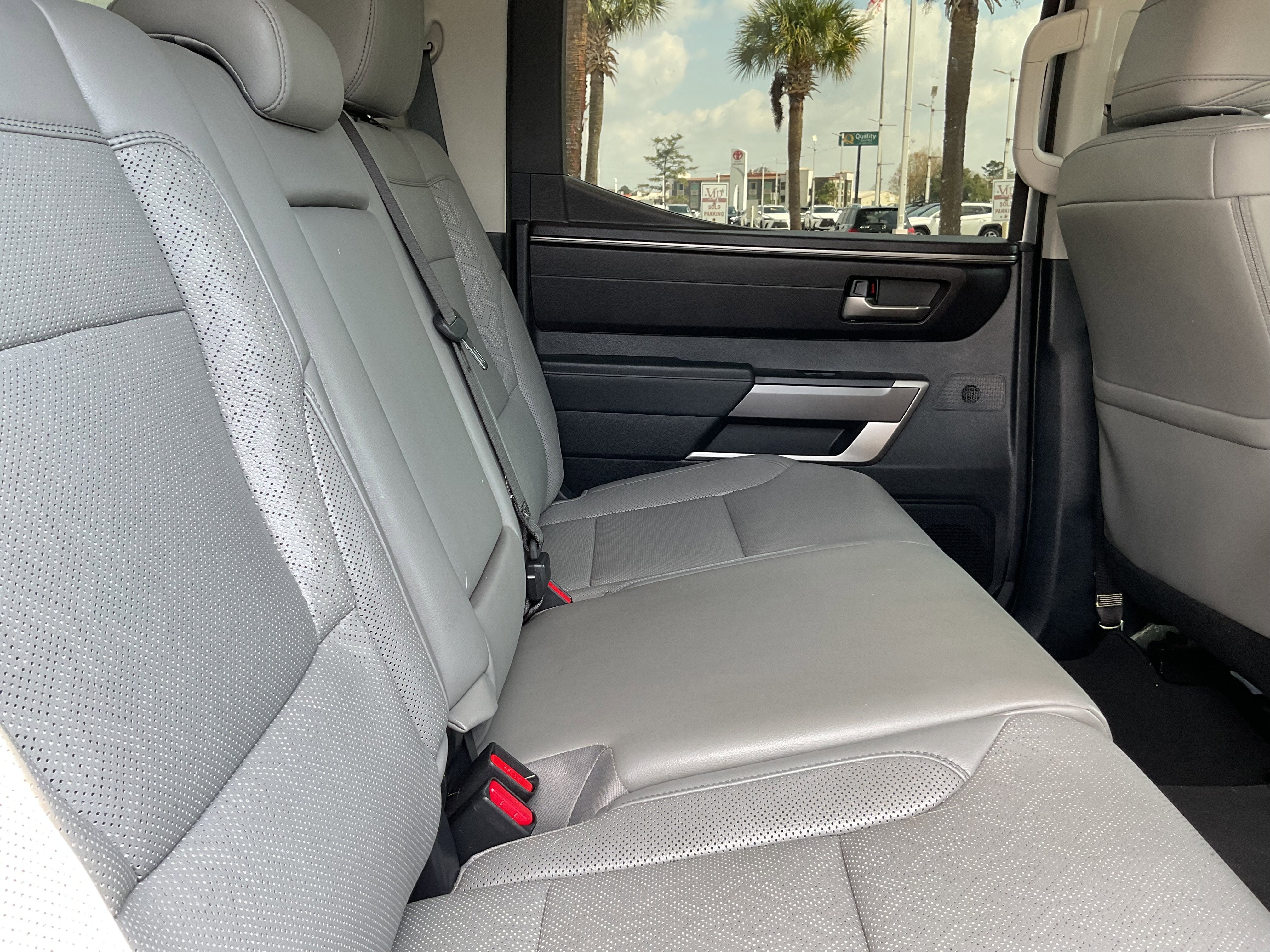 2023 Toyota TUNDRA 4X4 SR5