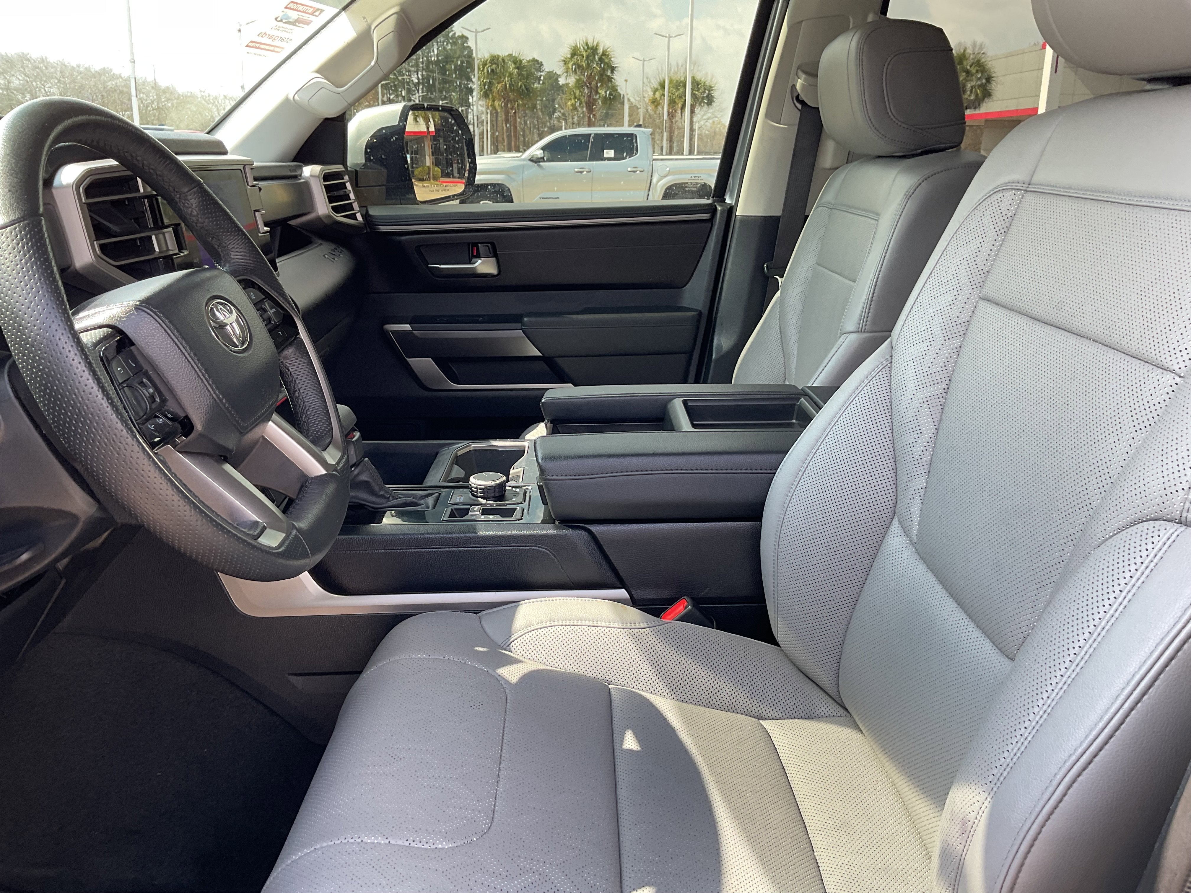 2023 Toyota TUNDRA 4X4 SR5