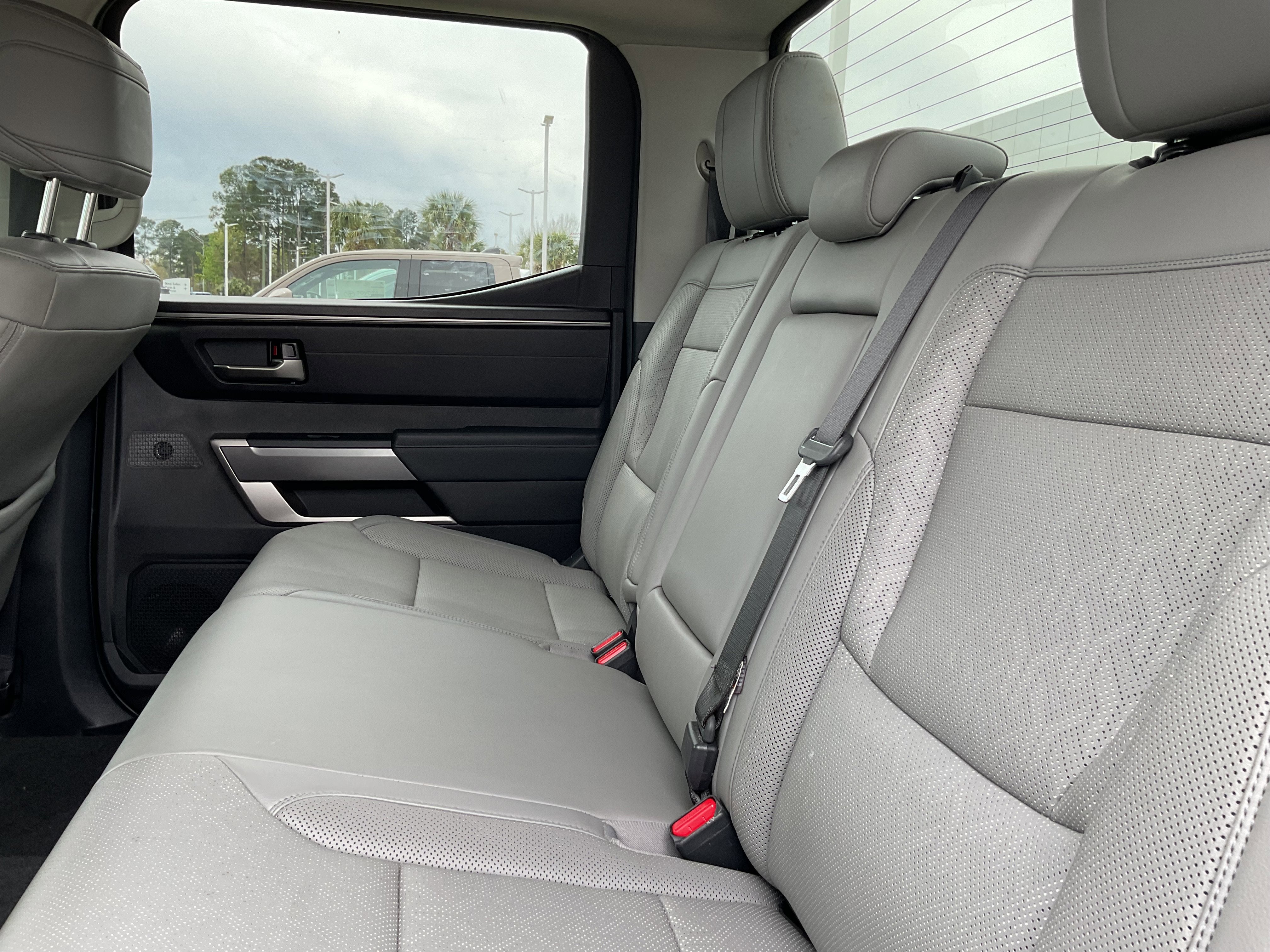 2023 Toyota TUNDRA 4X4 SR5