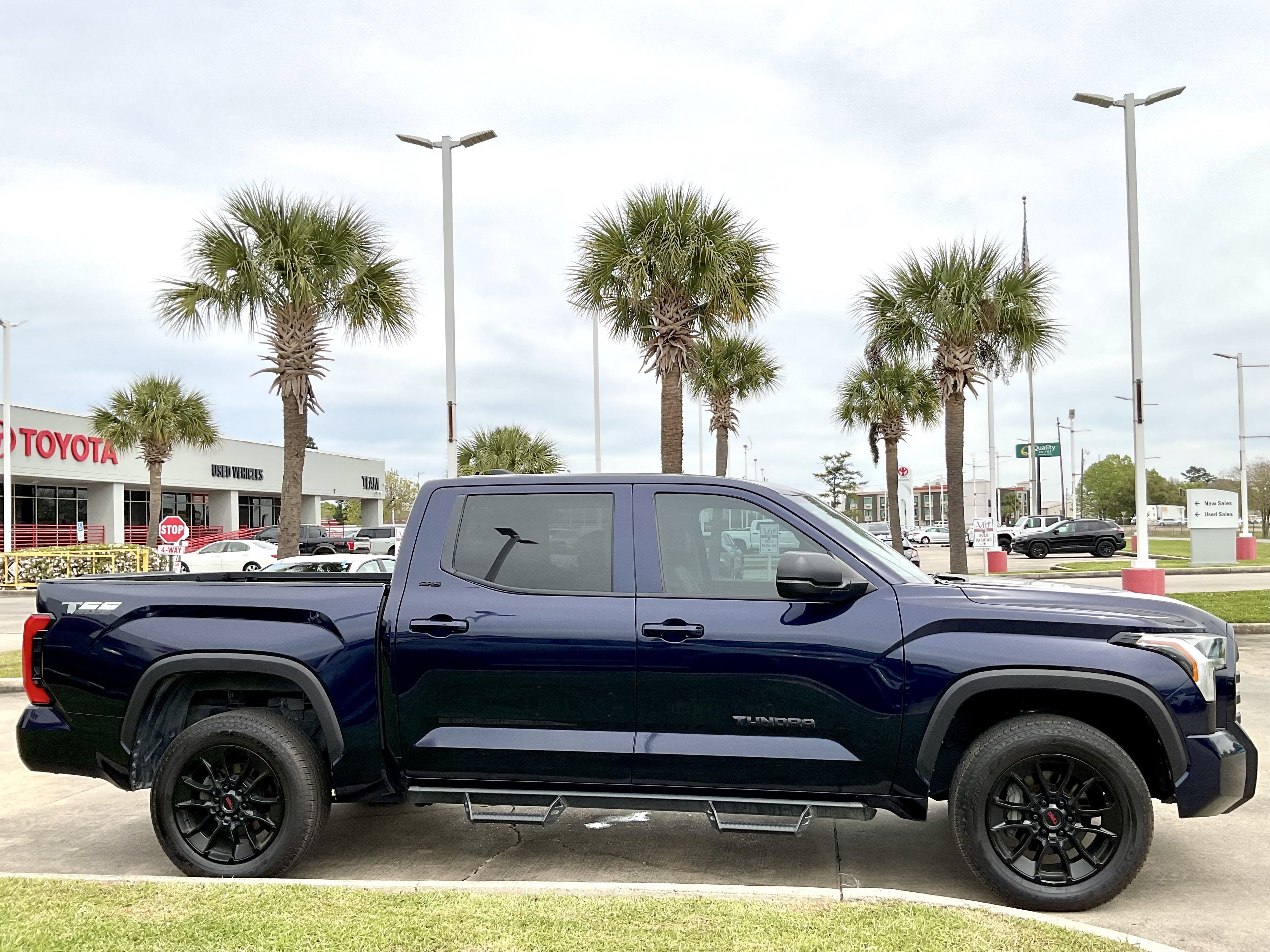 2024 Toyota TUNDRA 4X4 SR5