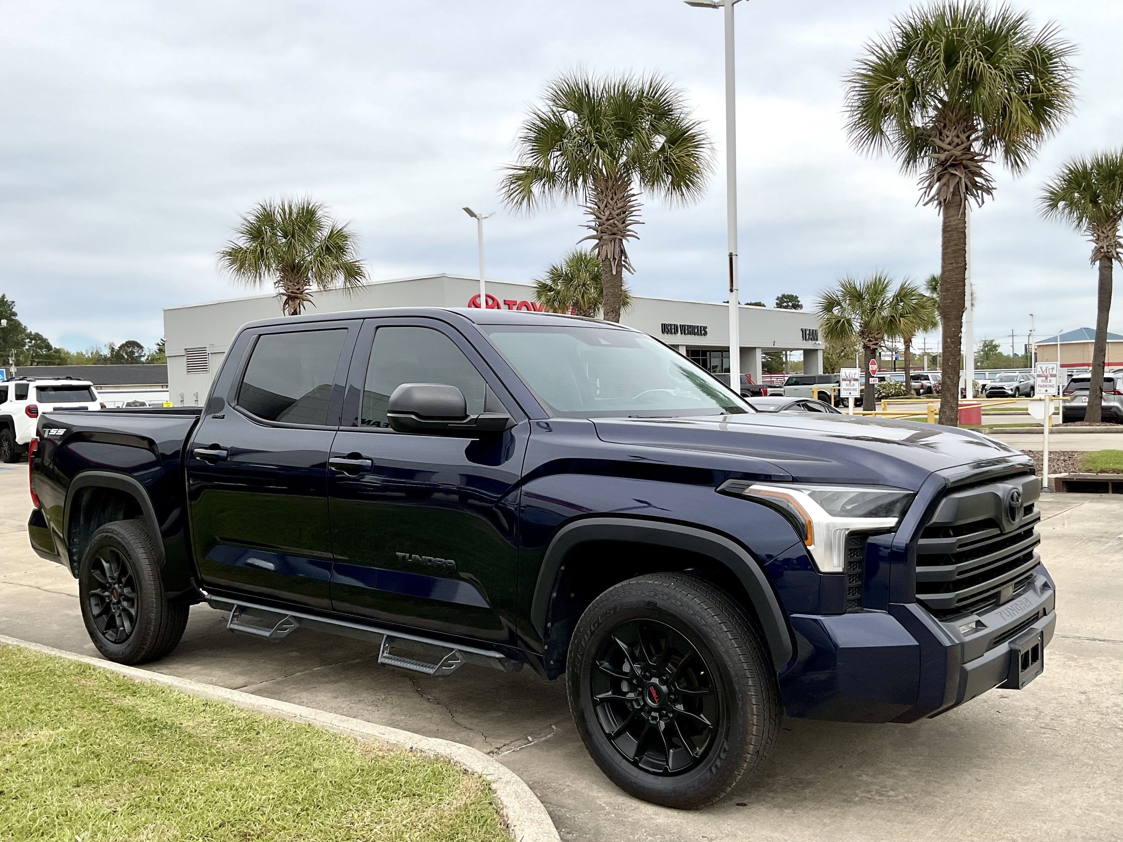 2024 Toyota TUNDRA 4X4 SR5