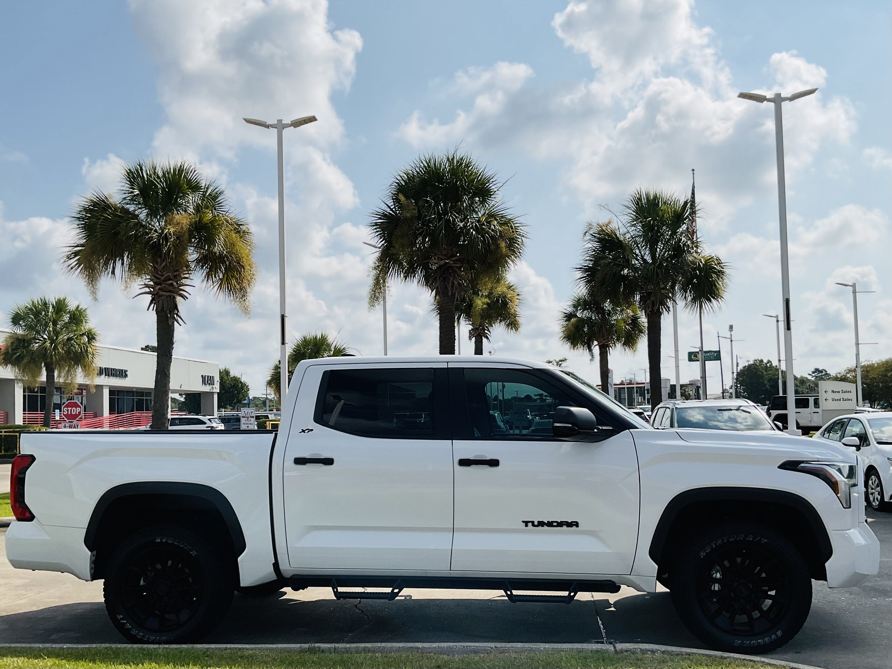 2024 Toyota Tundra SR5