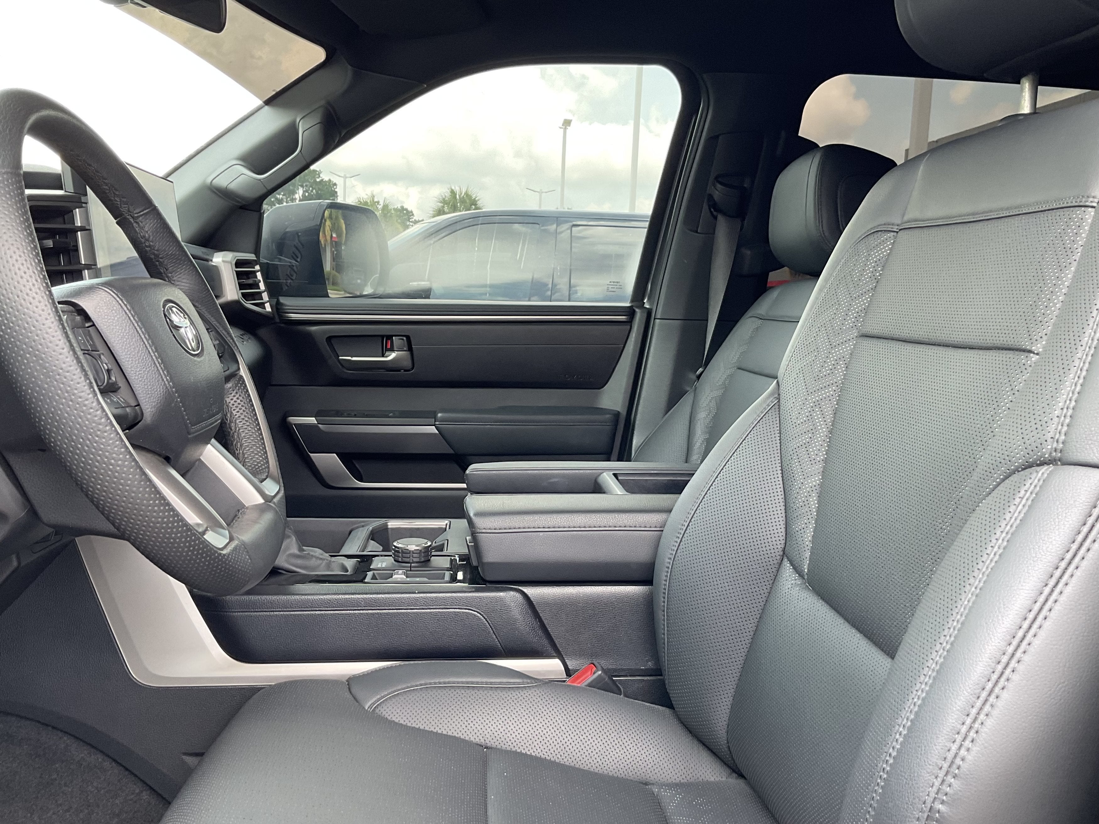 2025 Toyota Tundra 4WD SR5
