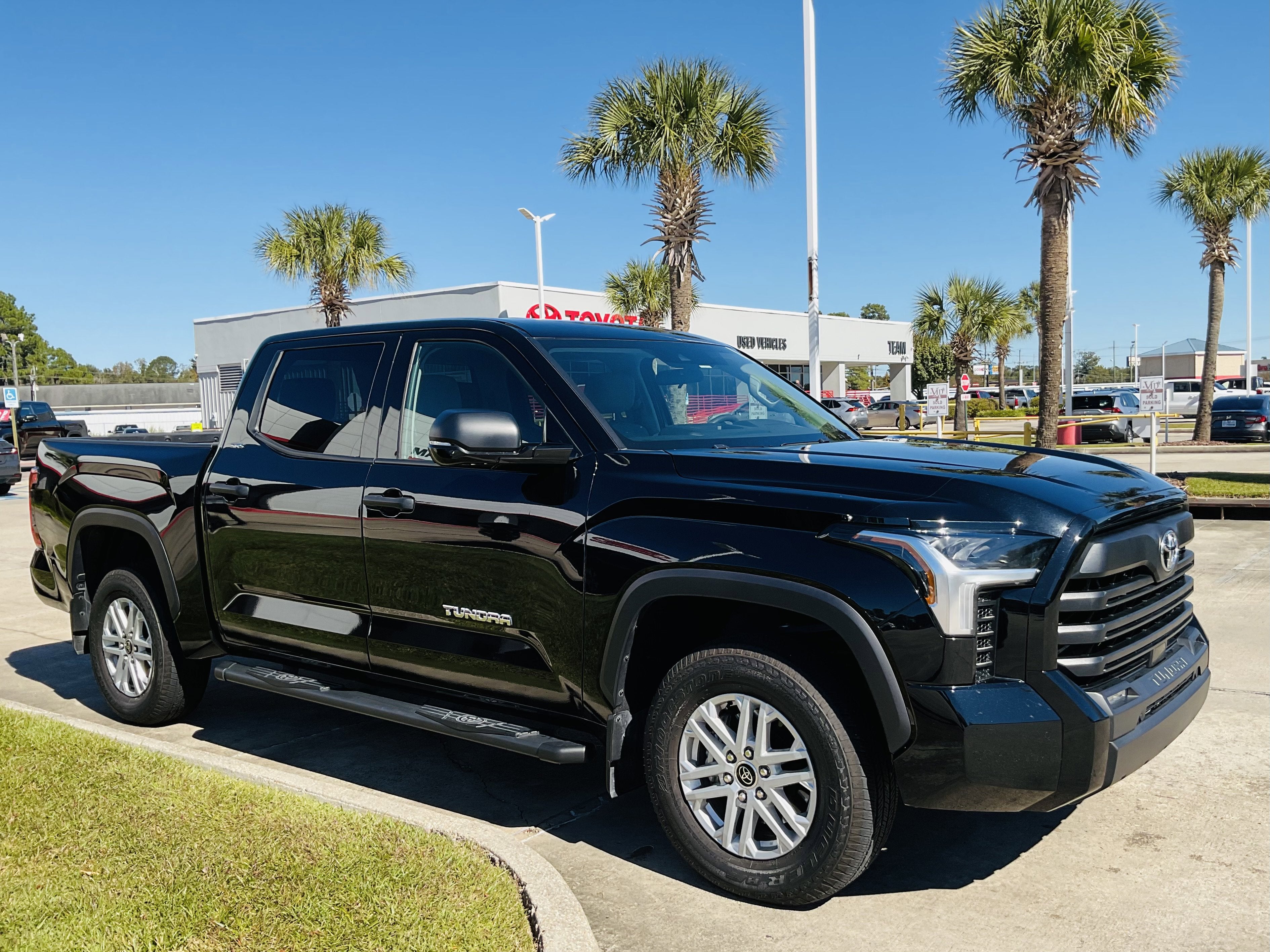 2024 Toyota TUNDRA 4X4 SR5