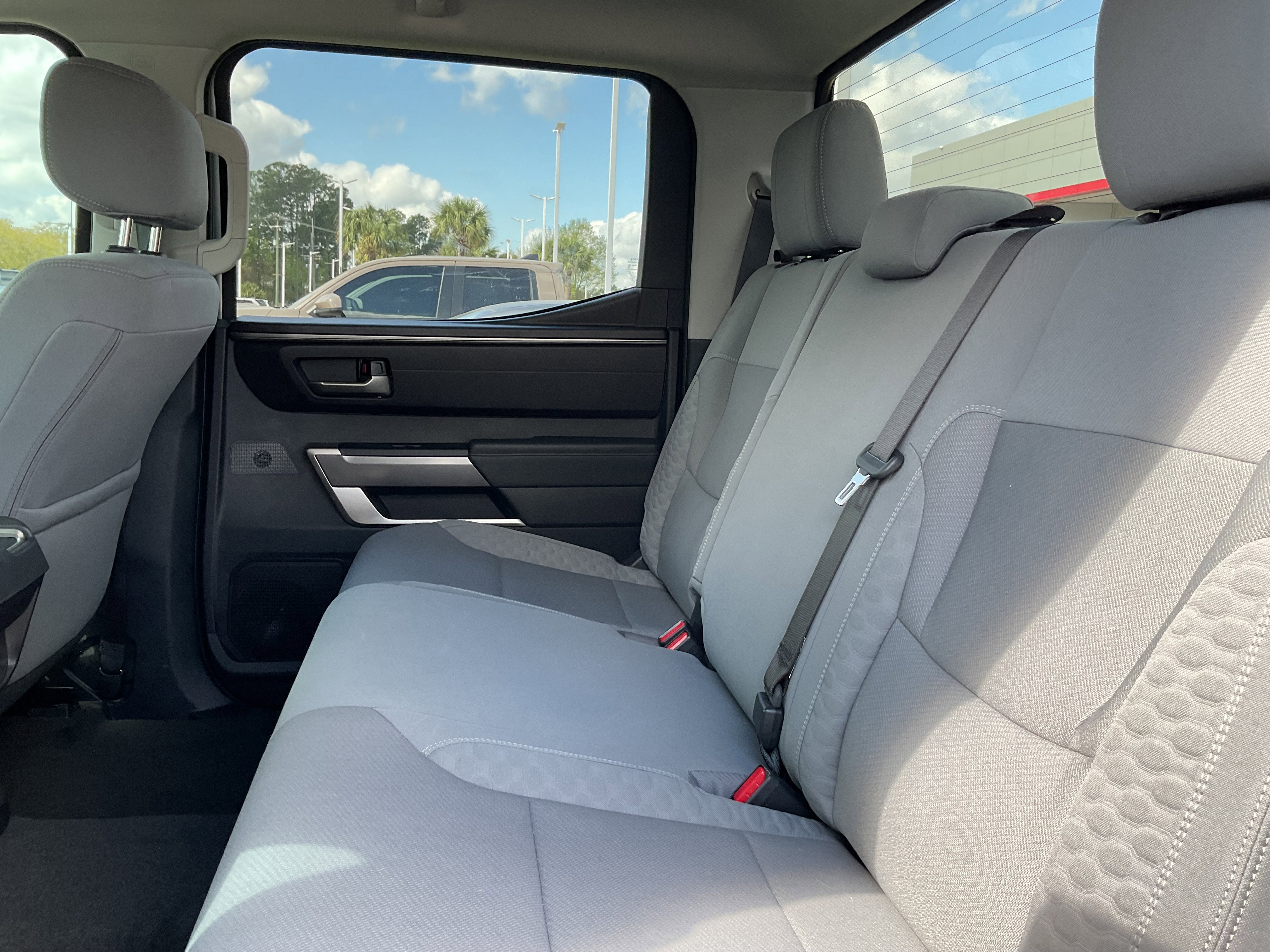 2023 Toyota TUNDRA 4X4 SR5