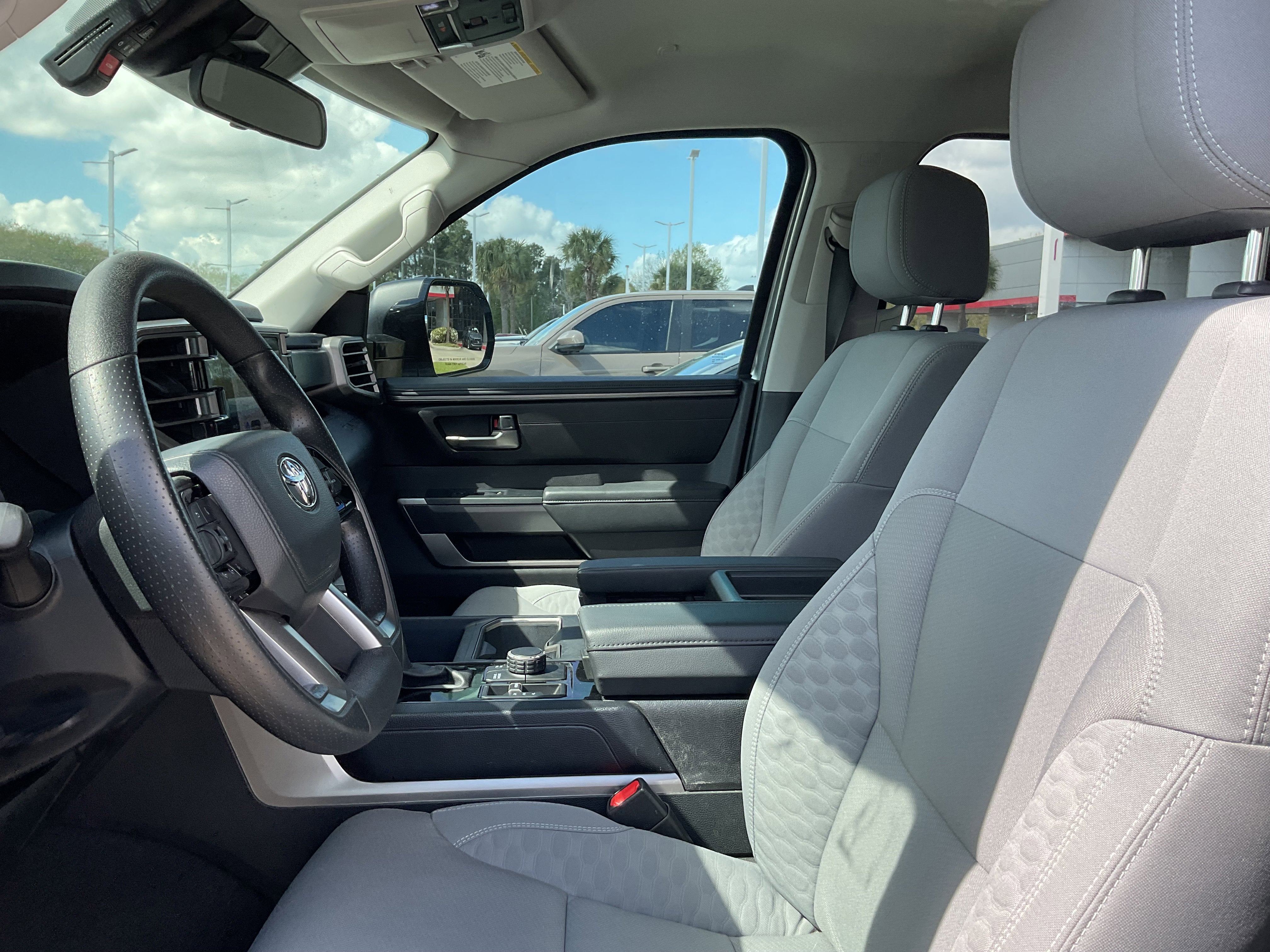 2023 Toyota TUNDRA 4X4 SR5