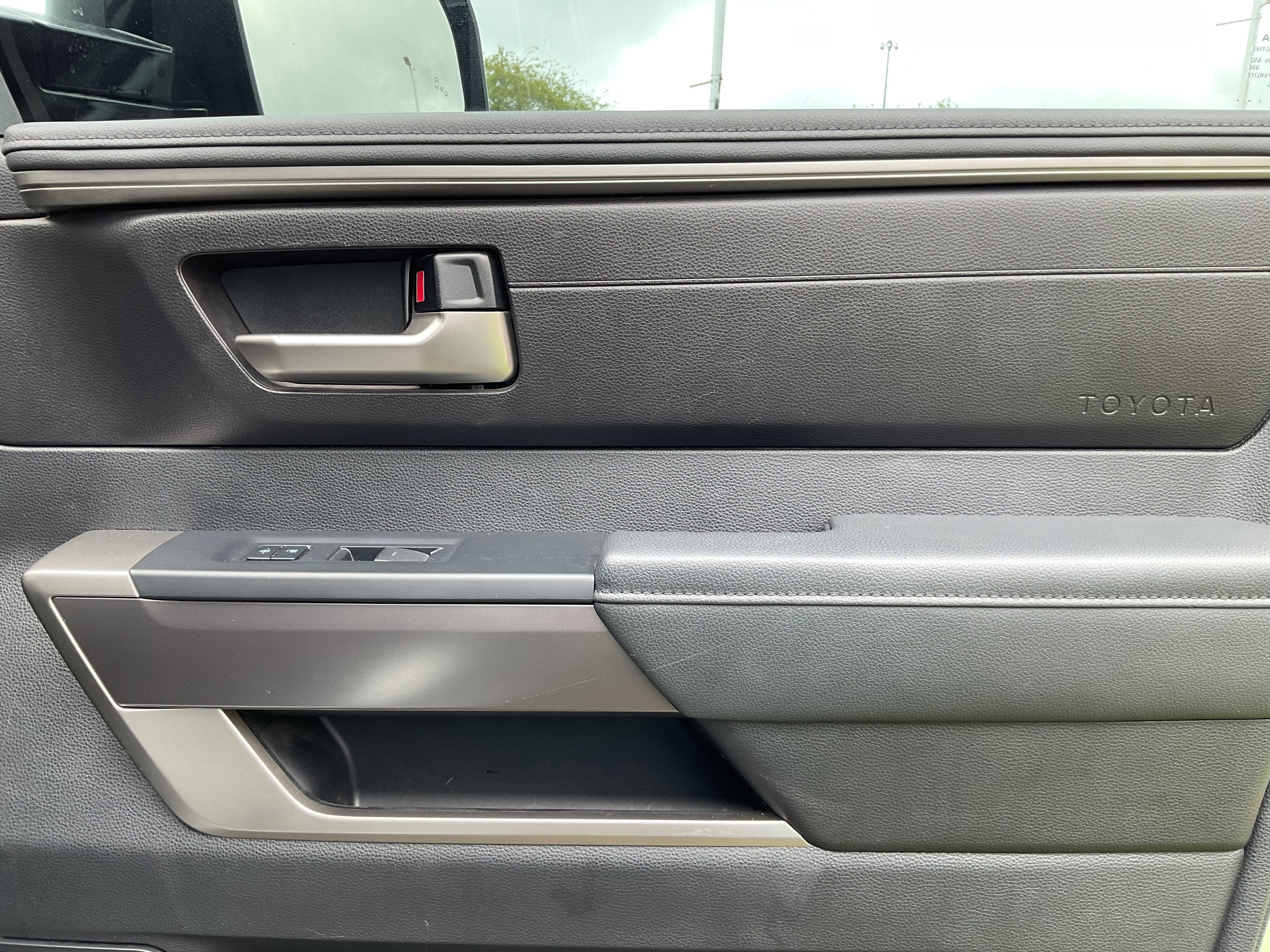 2023 Toyota TUNDRA 4X4 SR5