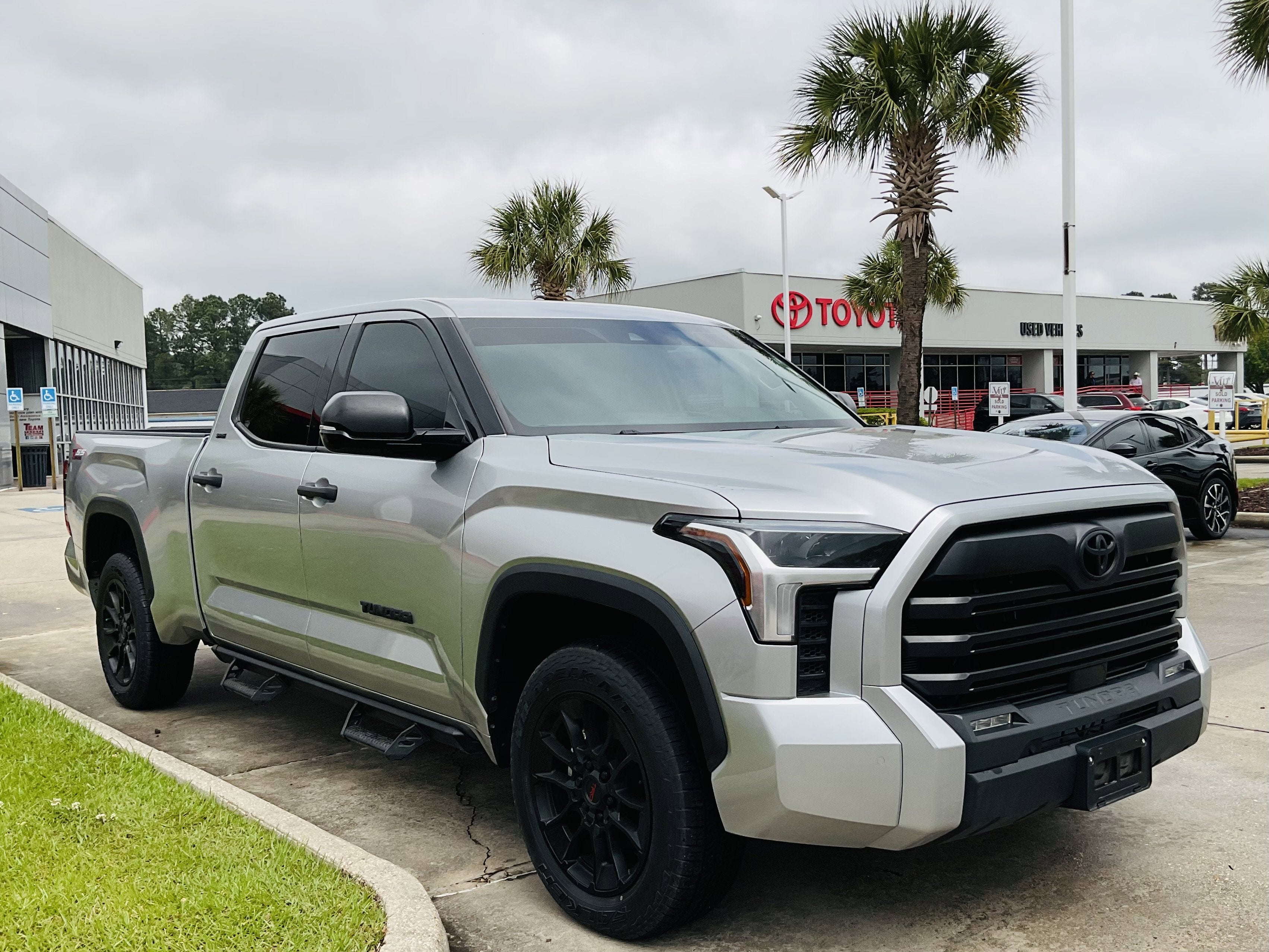 2023 Toyota TUNDRA 4X4 SR5