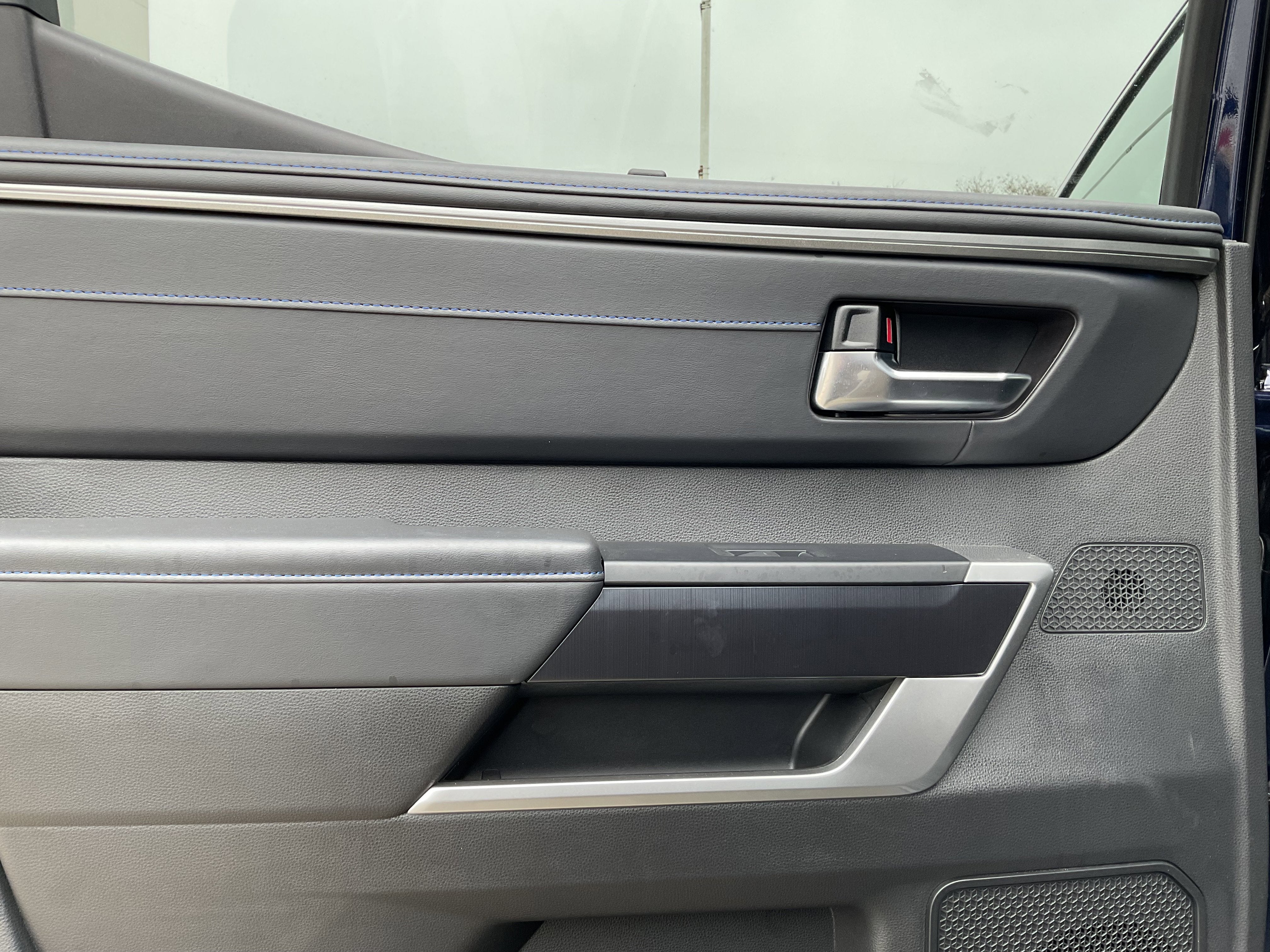 2024 Toyota TUNDRA 4X2 Platinum