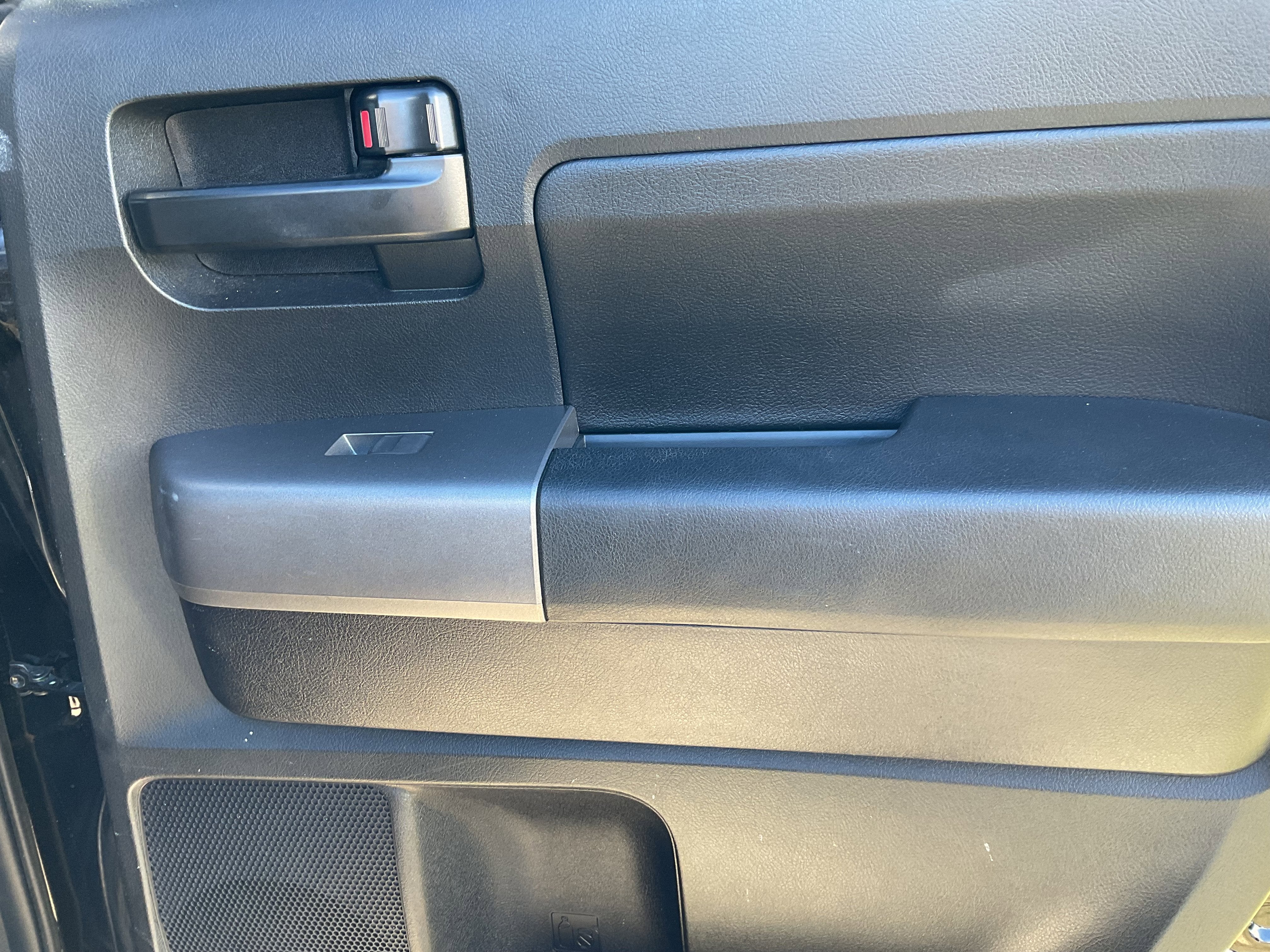 2013 Toyota TUNDRA 4X4 DB 4WD V8 5.7 SR5