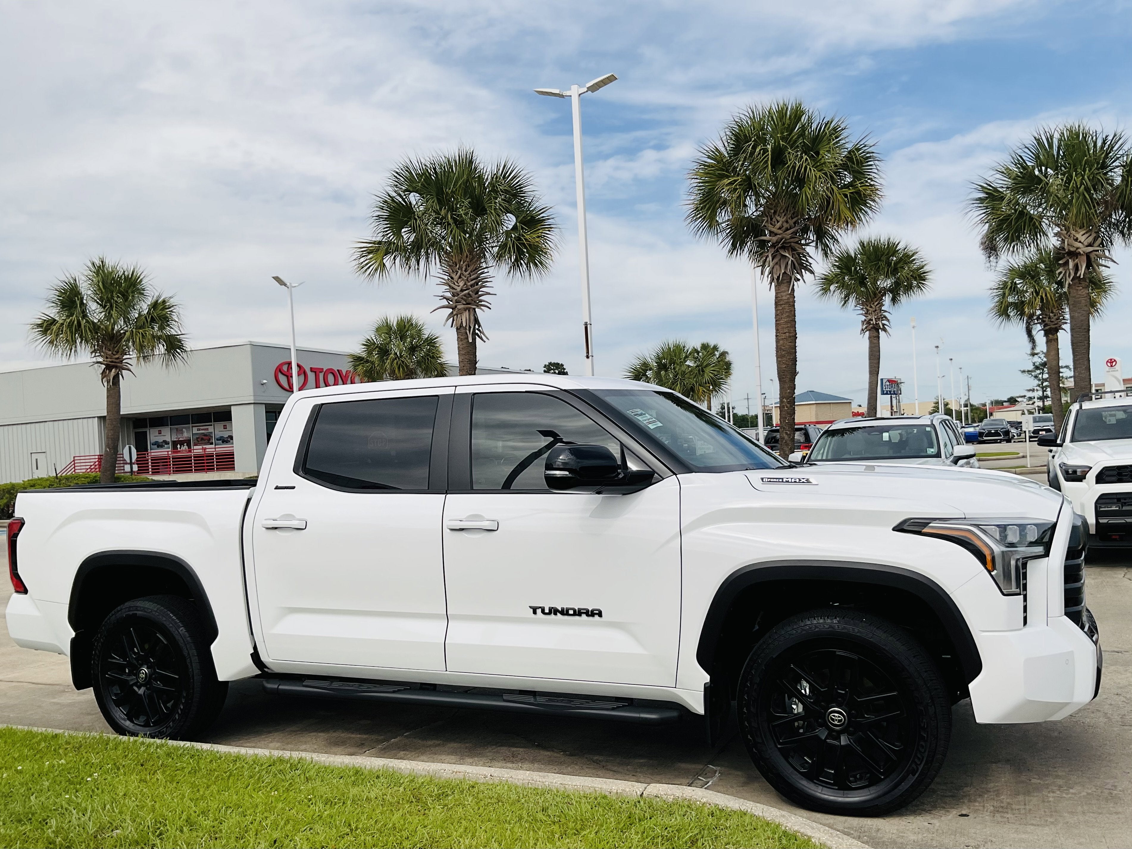 2026 Toyota TUNDRA HV 4X4 Limited Hybrid
