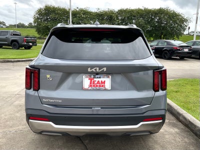 2024 Kia Sorento S