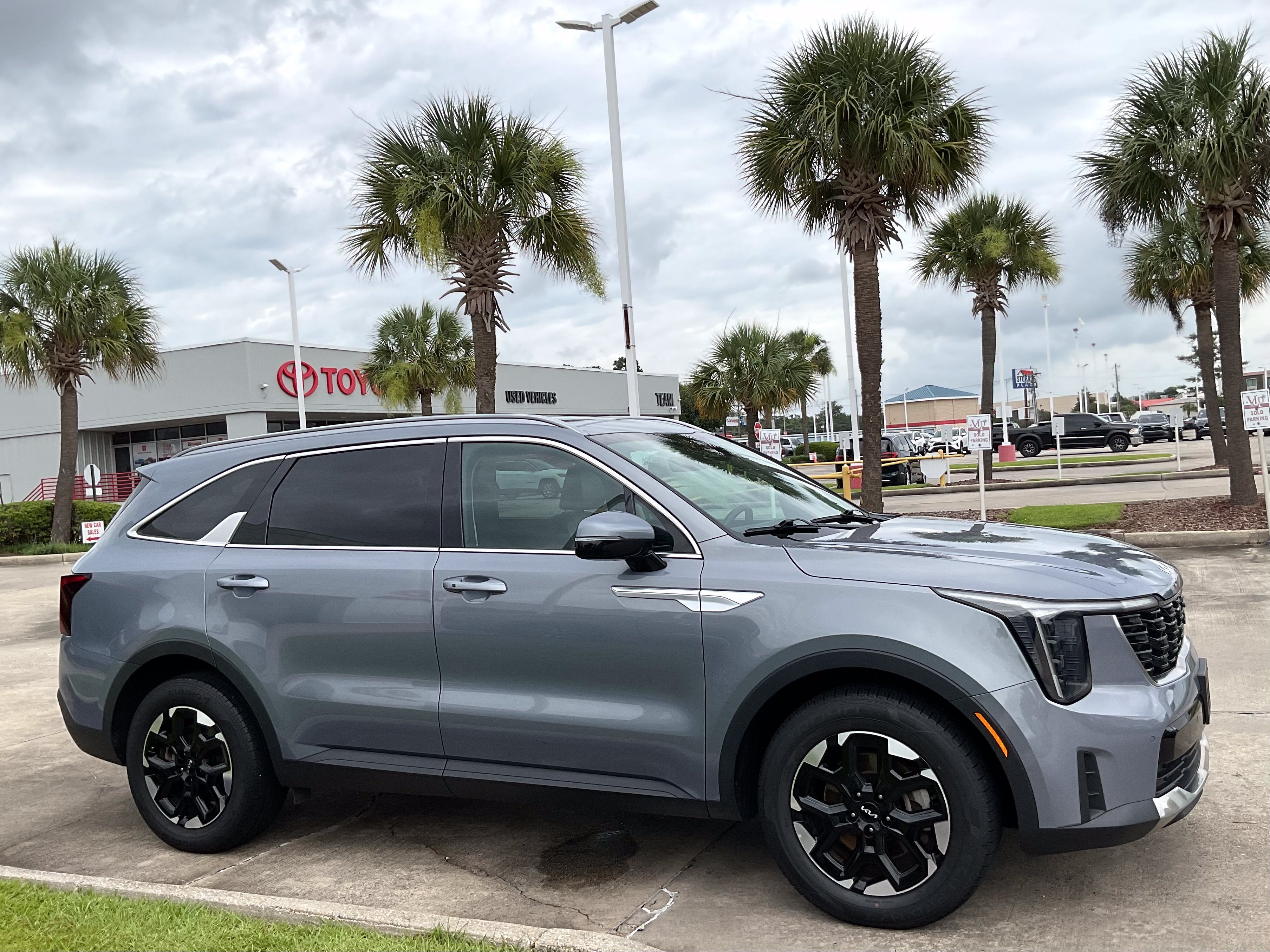 2024 Kia Sorento S