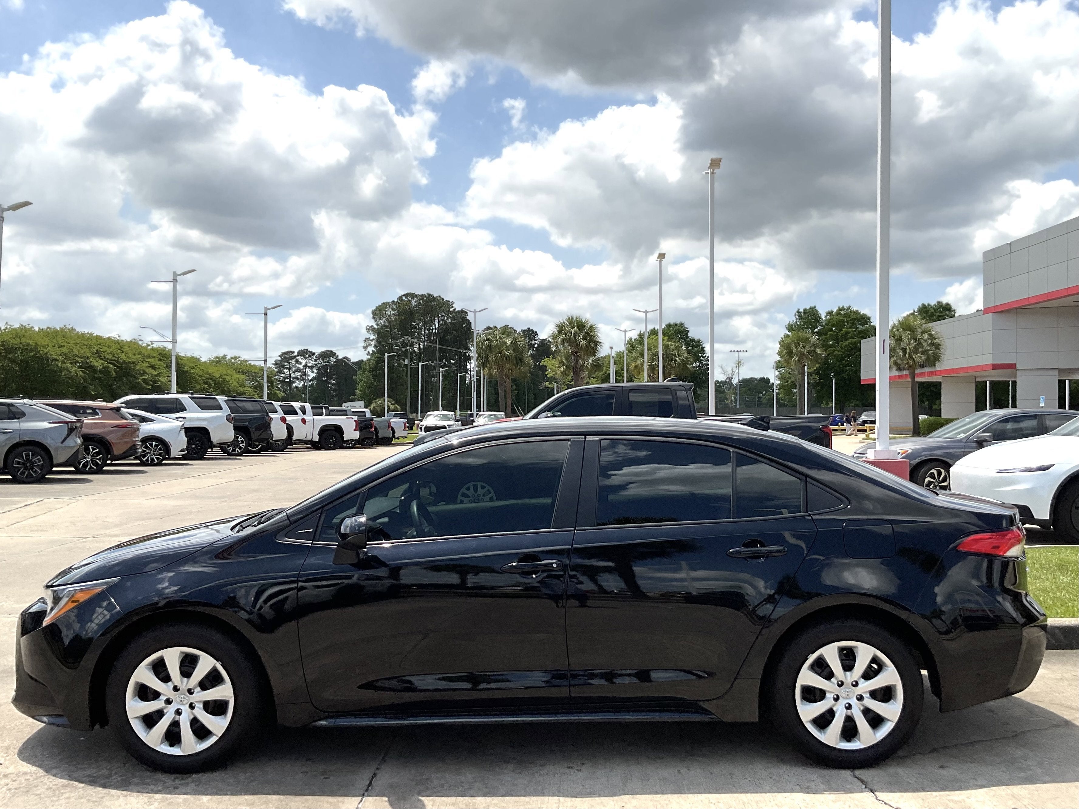 2025 Toyota COROLLA LE