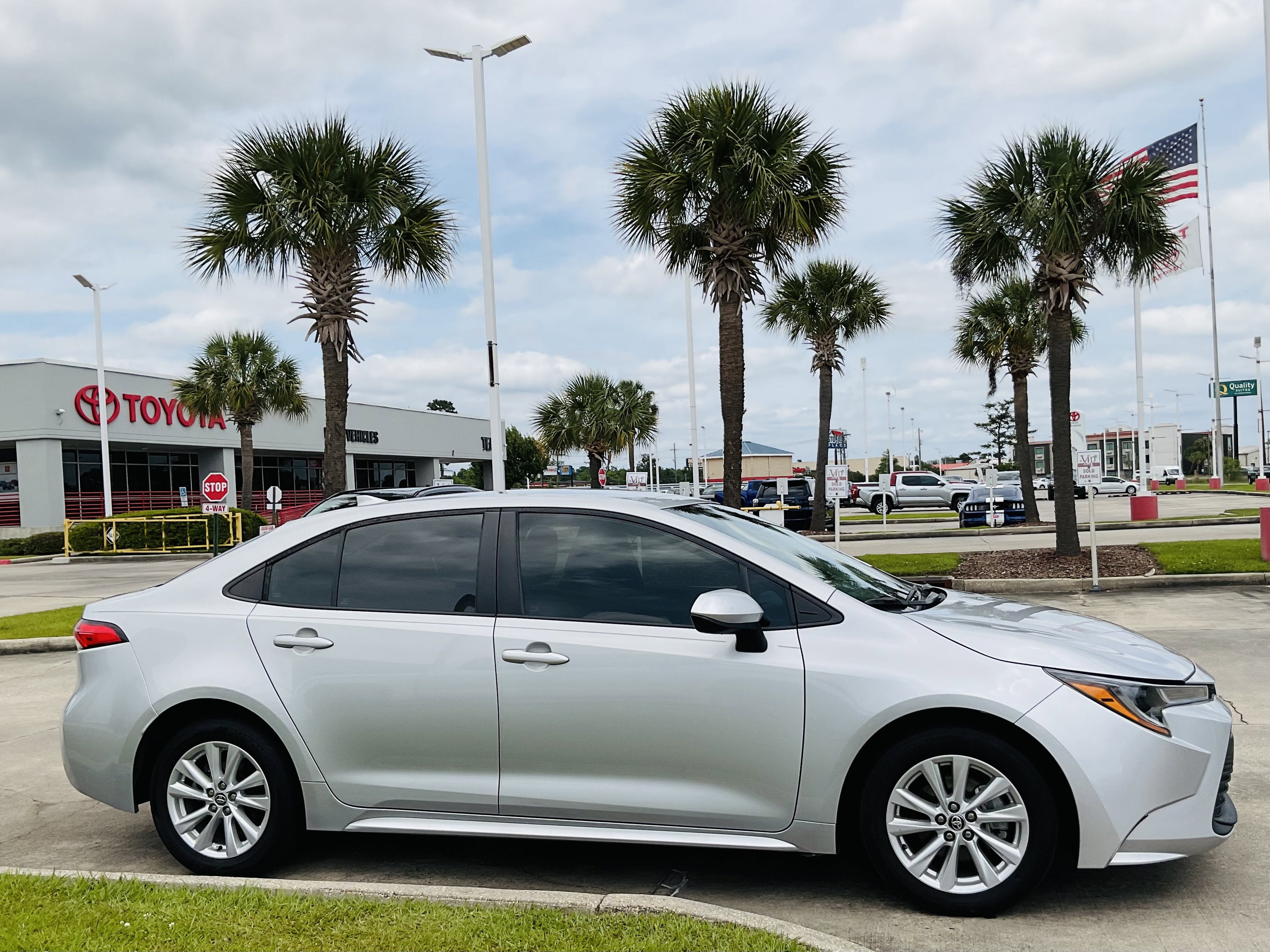 2024 Toyota COROLLA LE