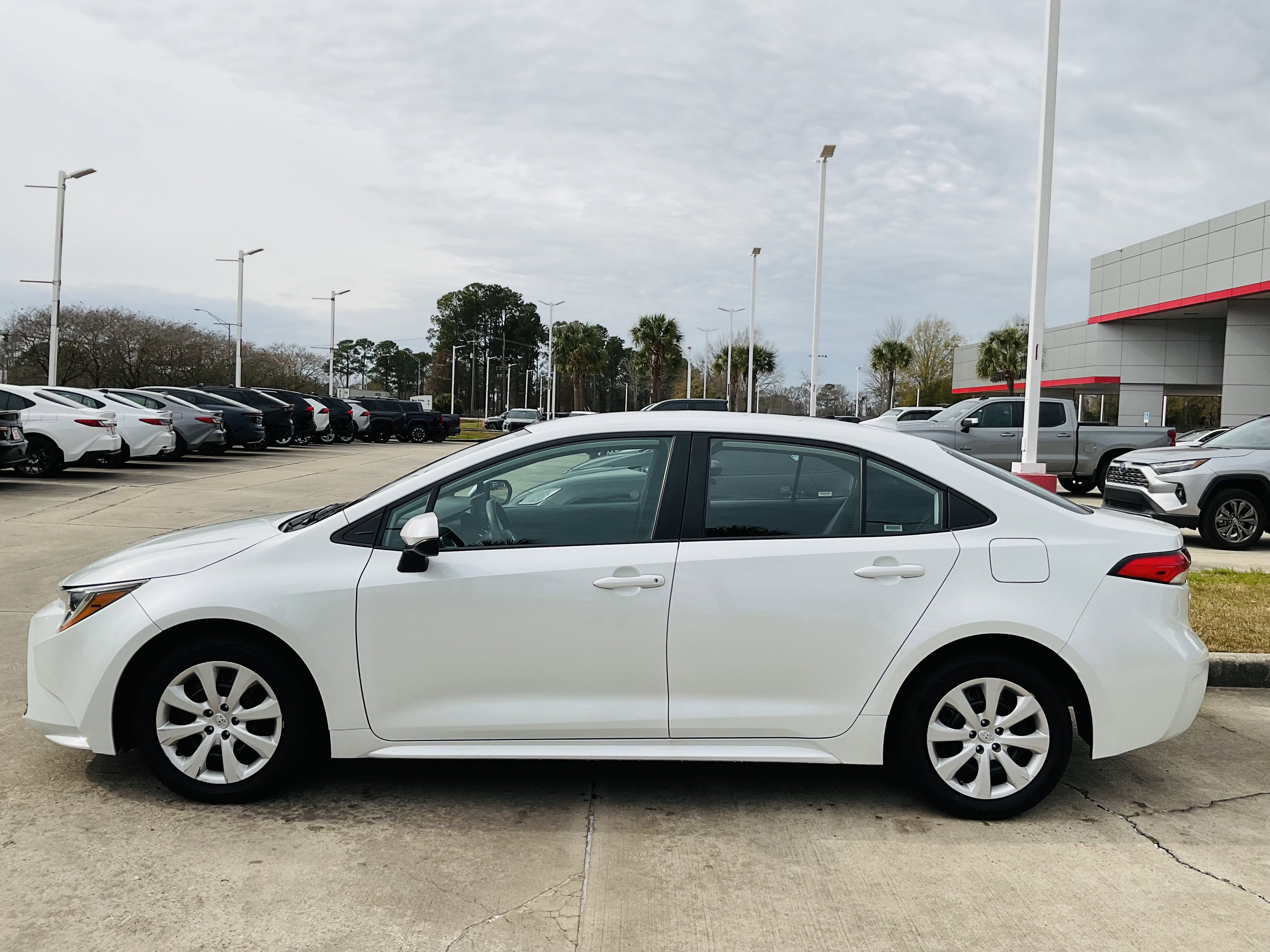 2024 Toyota COROLLA LE