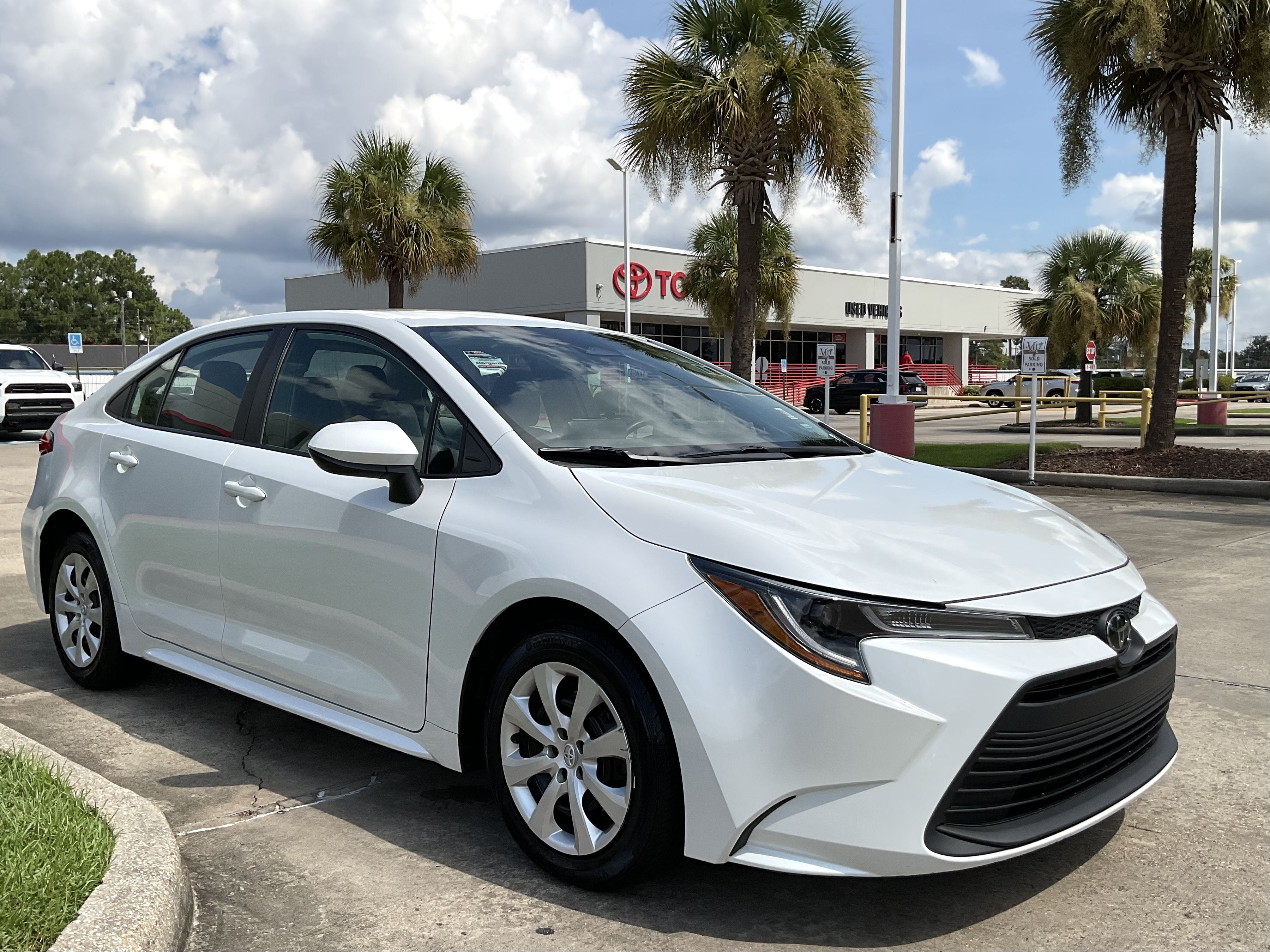 2025 Toyota Corolla LE