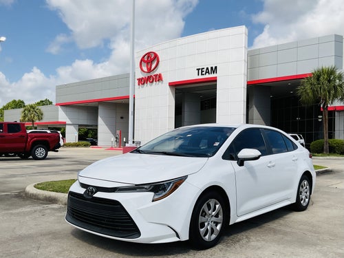 2025 Toyota COROLLA LE