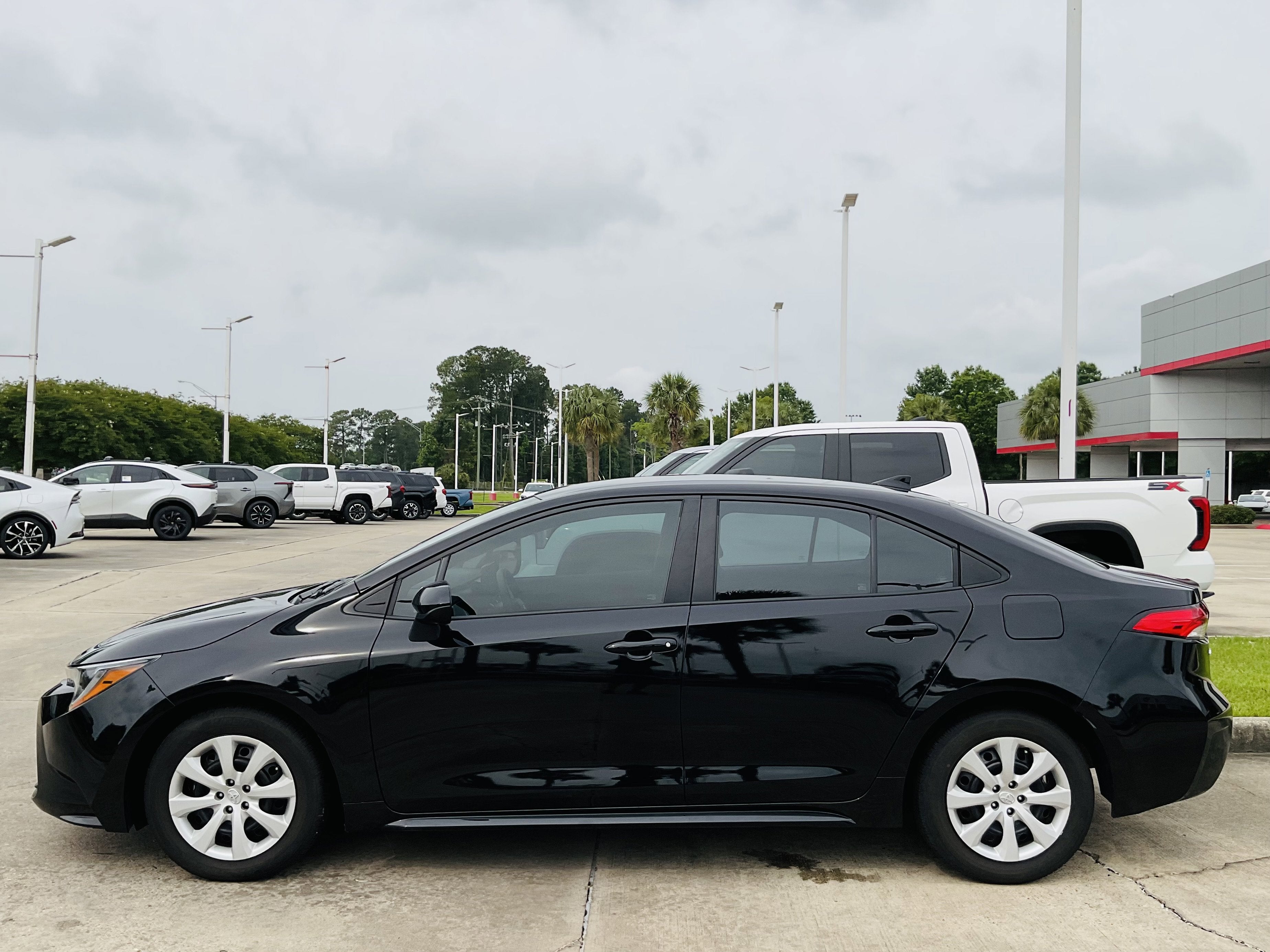 2024 Toyota COROLLA LE