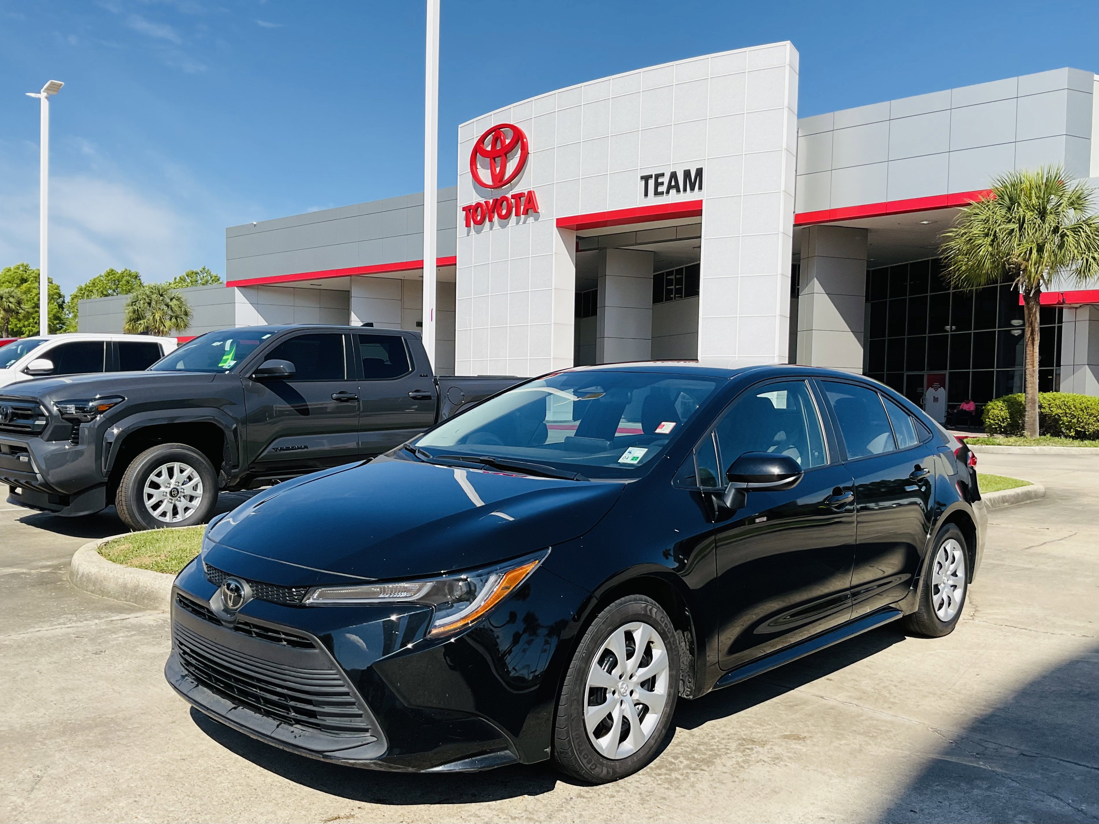 2024 Toyota COROLLA LE