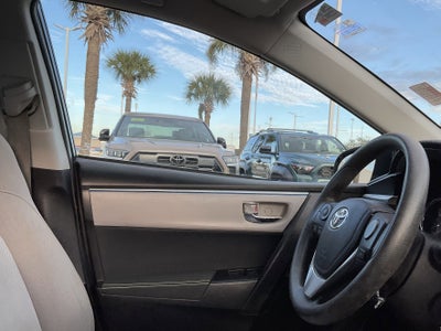 2016 Toyota COROLLA LE