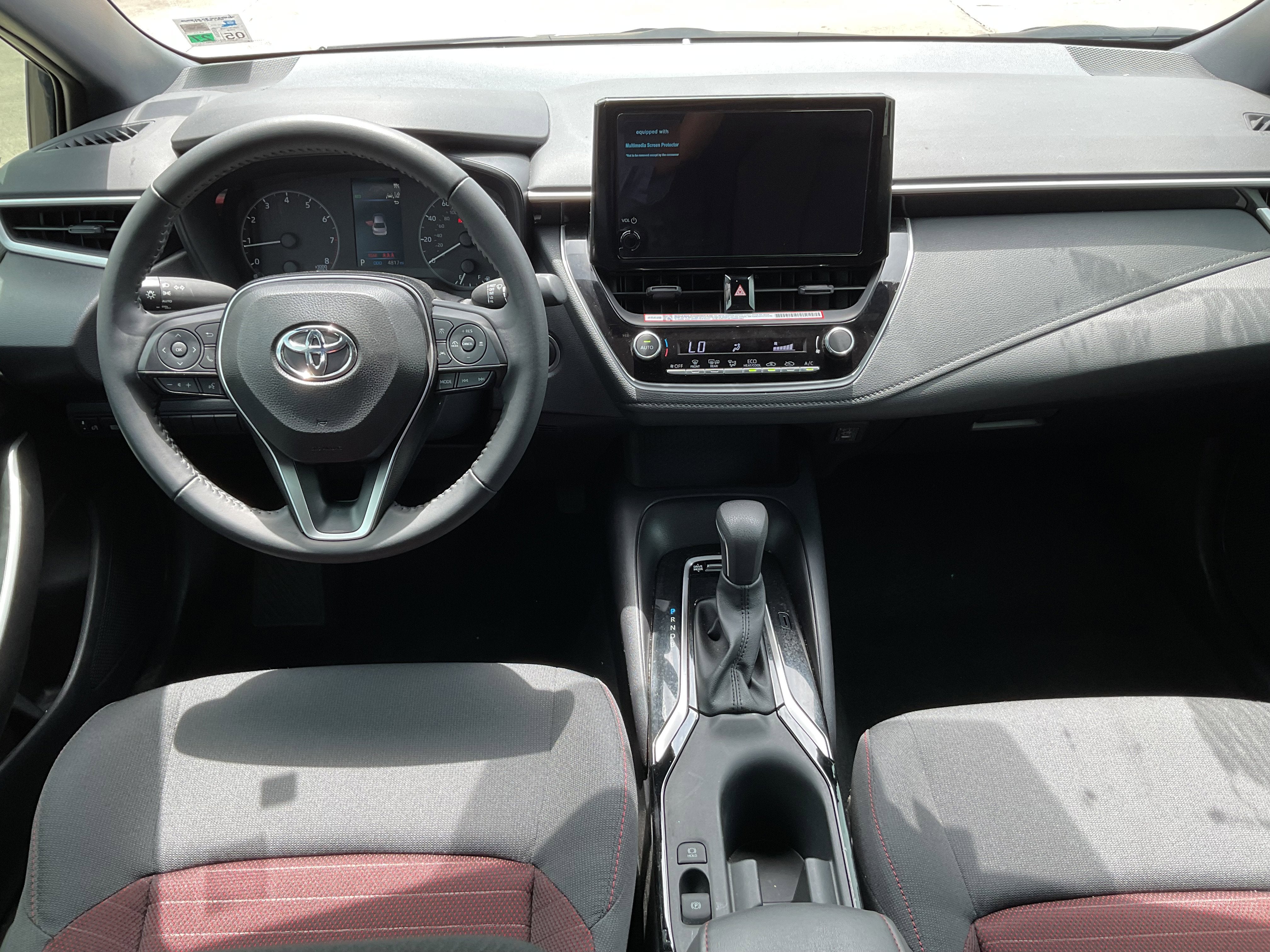 2025 Toyota COROLLA SE