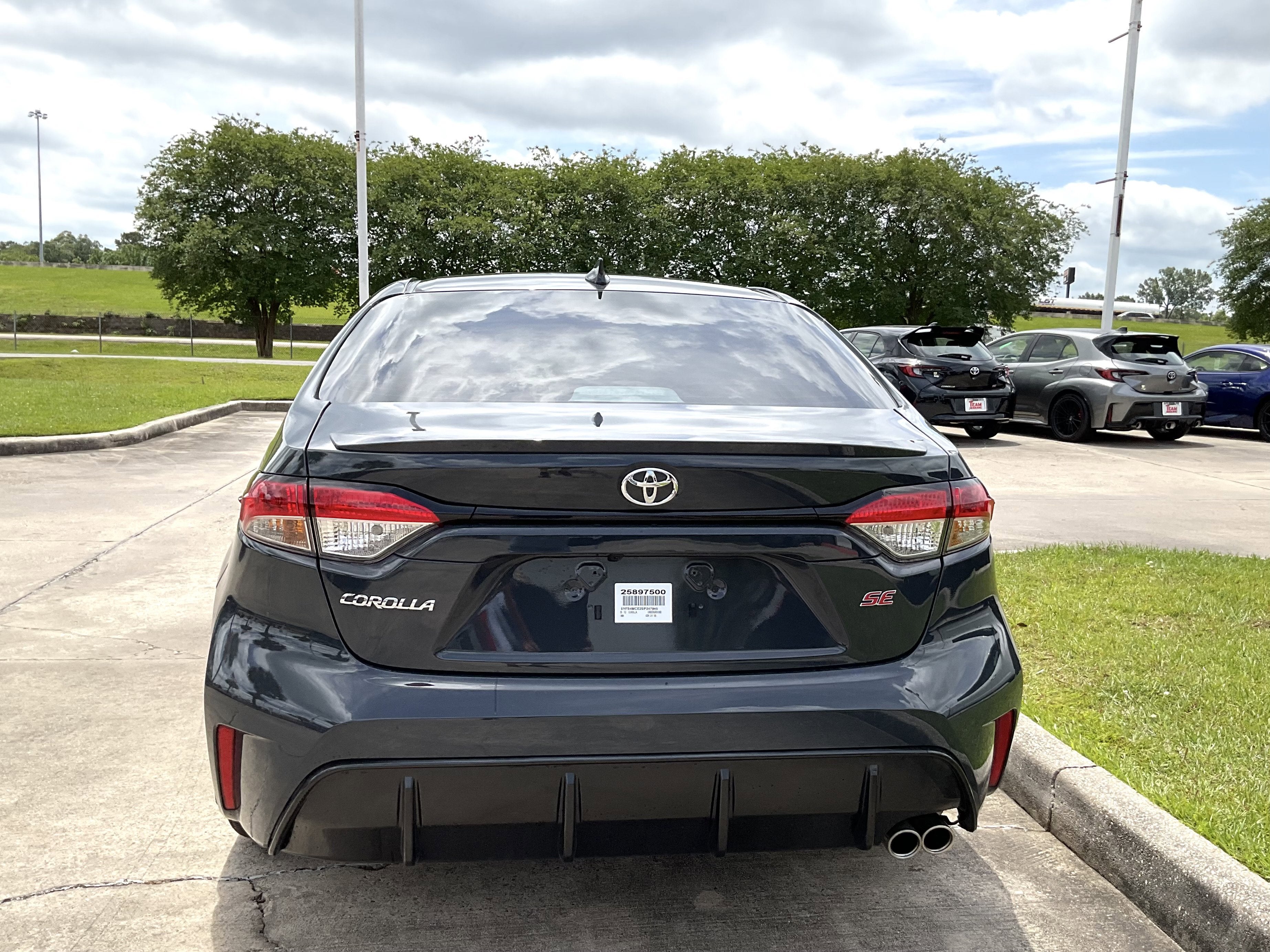 2025 Toyota COROLLA SE