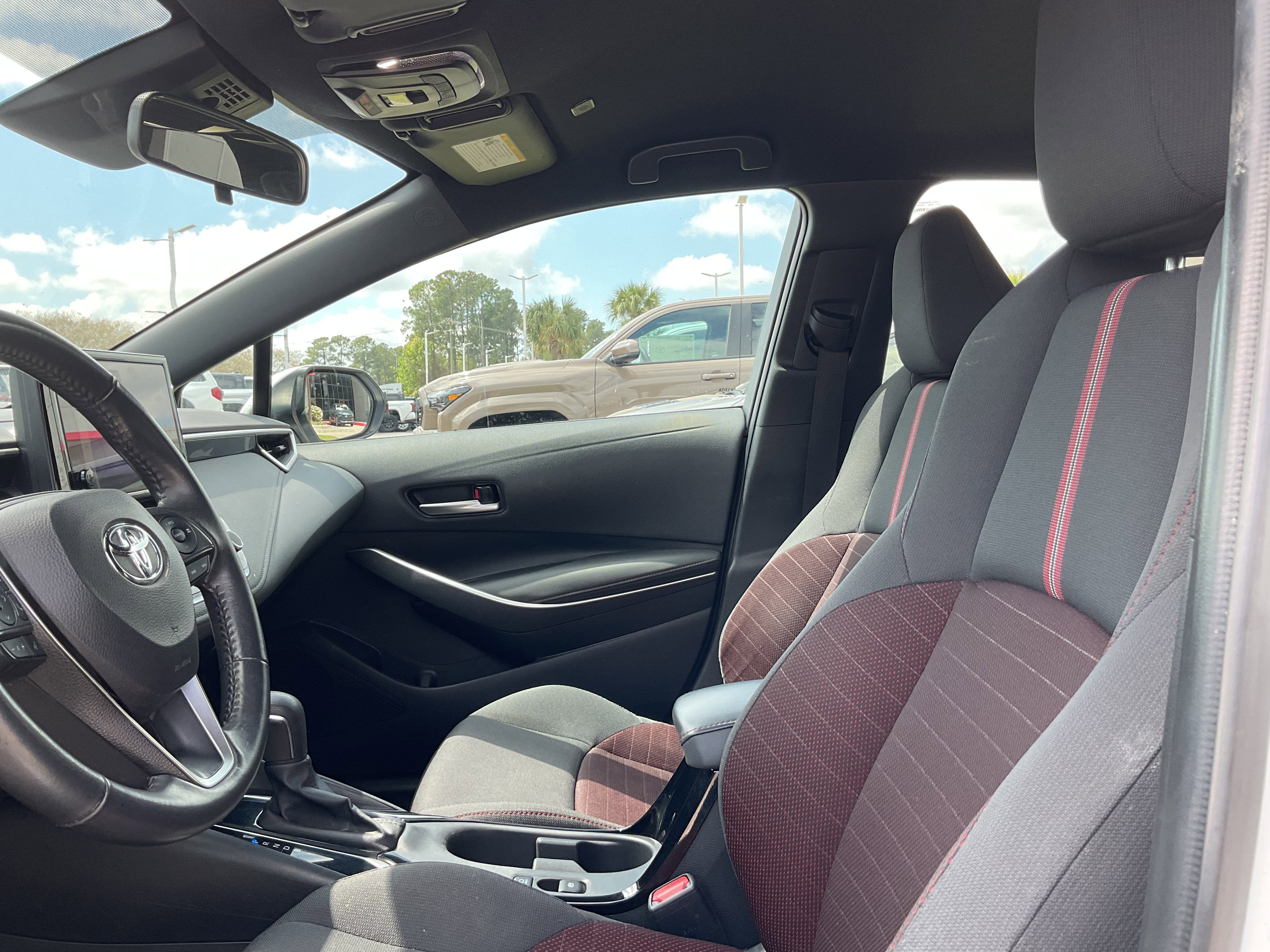 2024 Toyota COROLLA SE