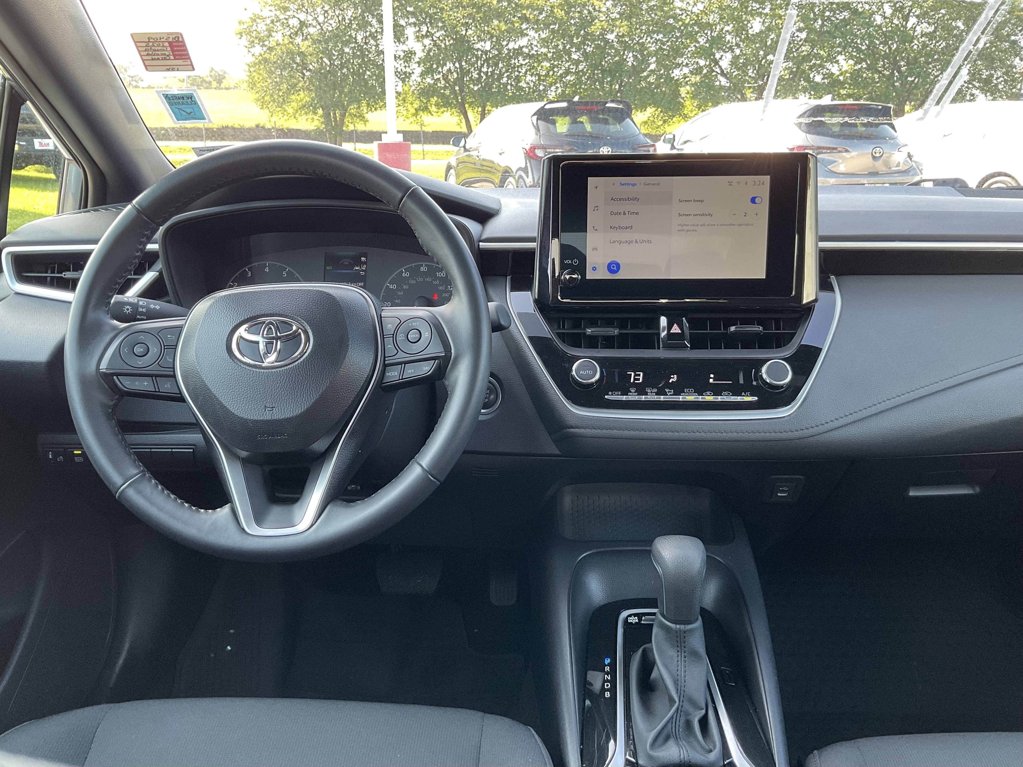 2025 Toyota COROLLA SE