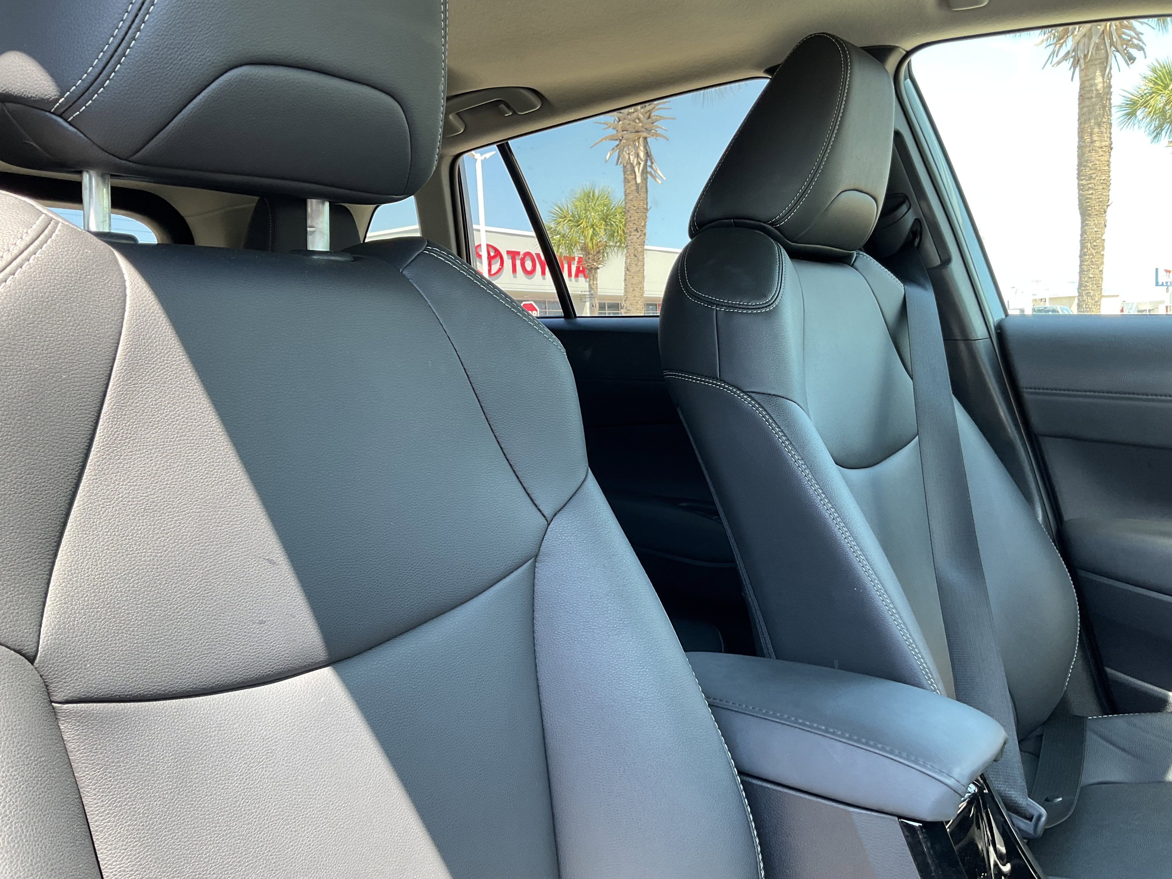 2025 Toyota Corolla Cross XLE