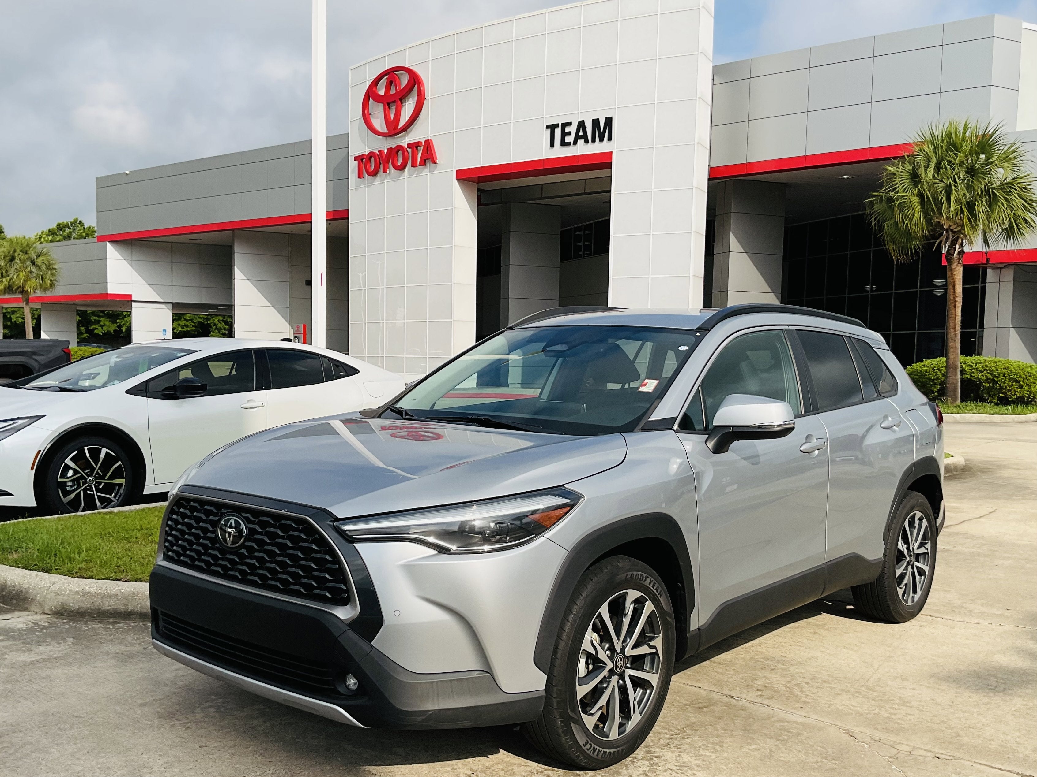 2023 Toyota Corolla Cross XLE
