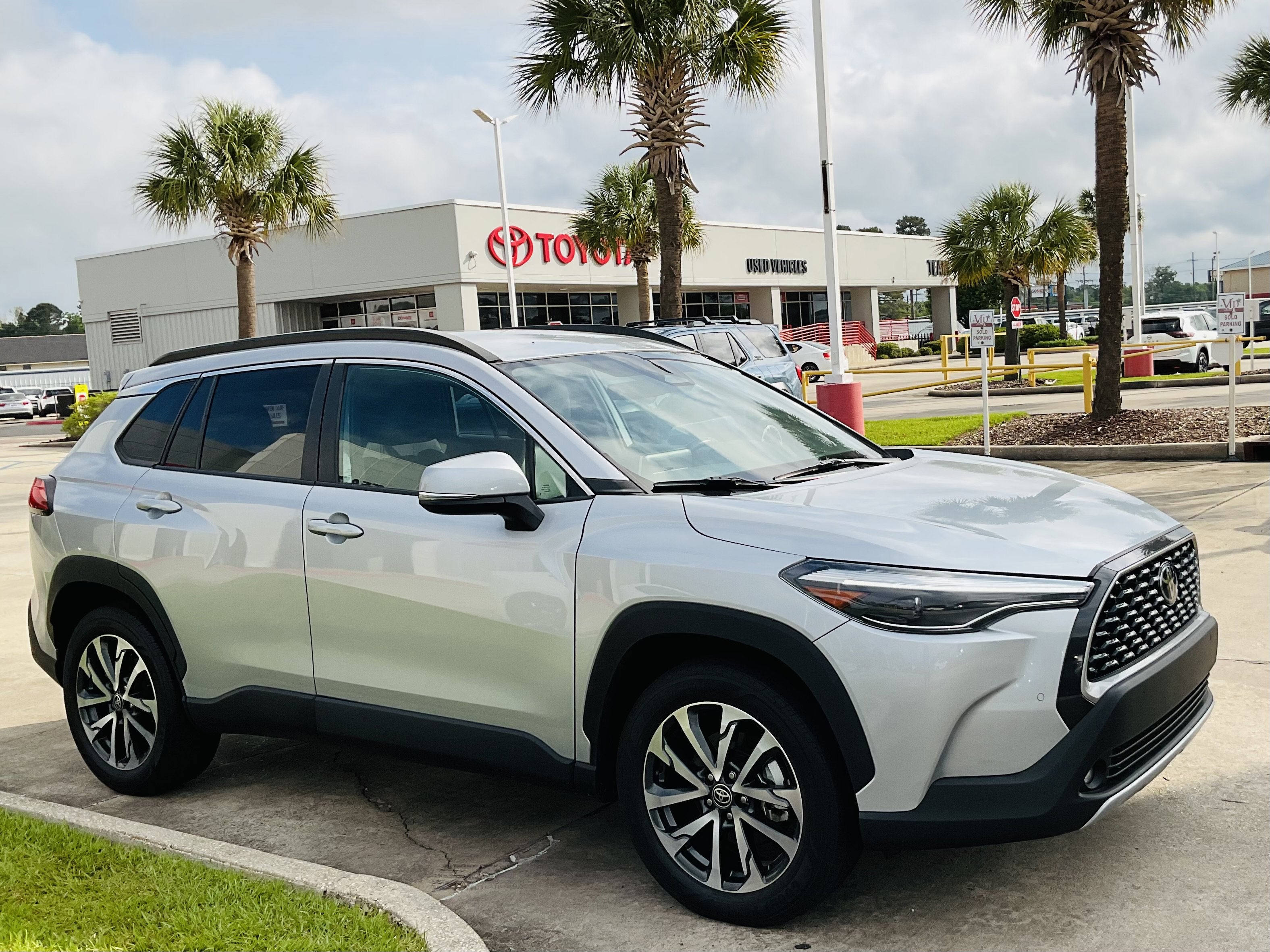 2023 Toyota Corolla Cross XLE