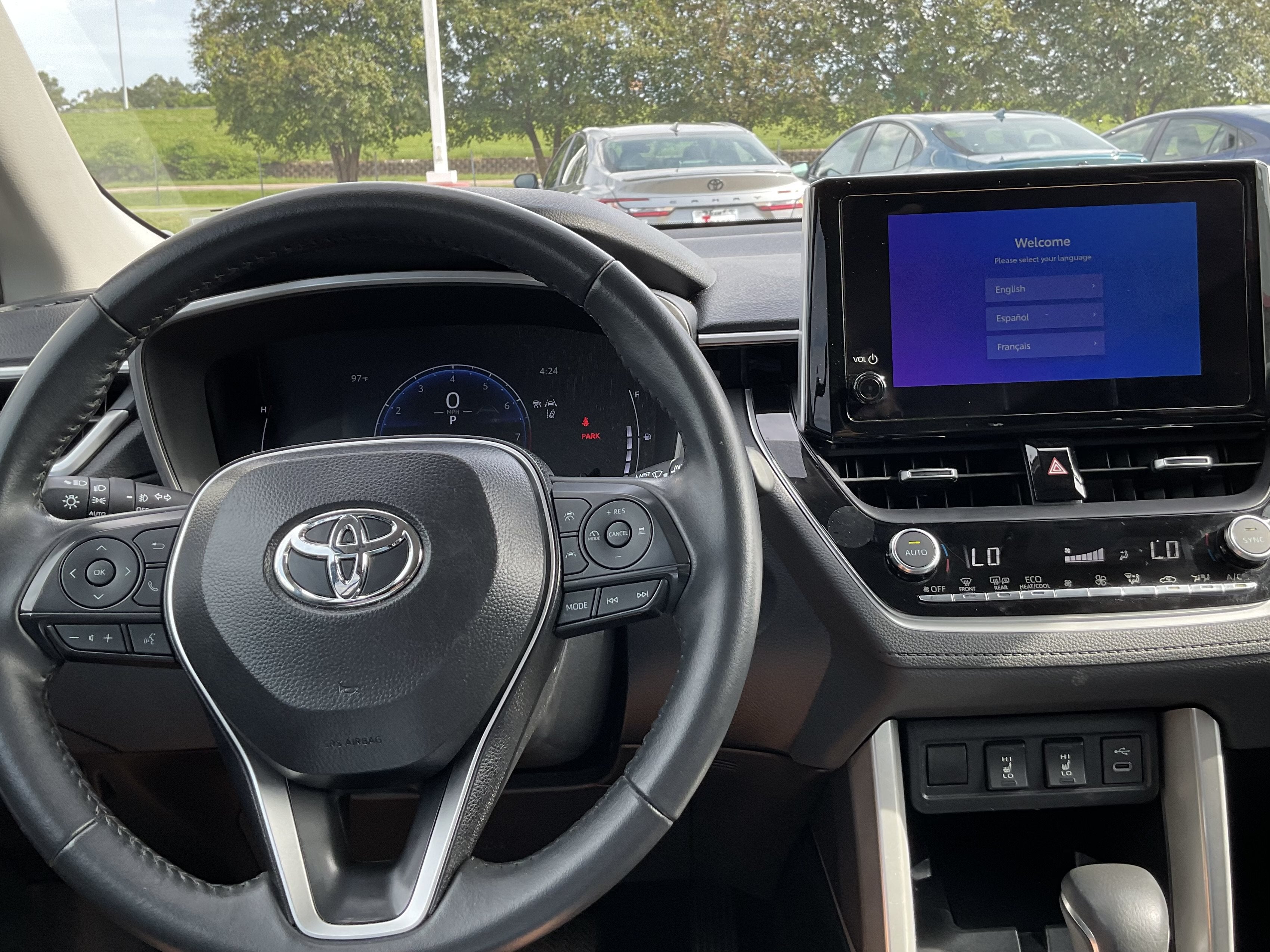 2025 Toyota Corolla Cross XLE