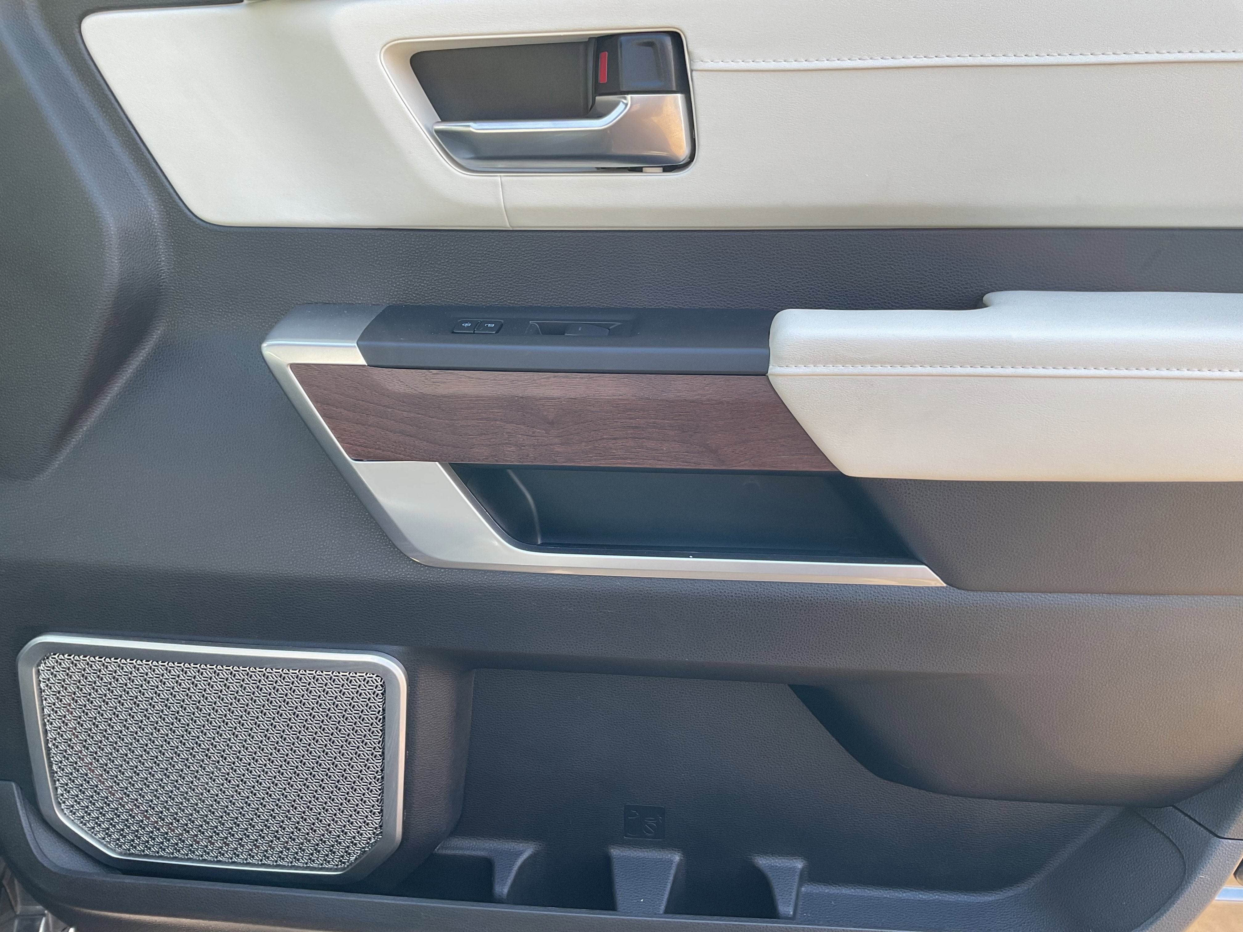 2023 Toyota SEQUOIA 2WD Capstone