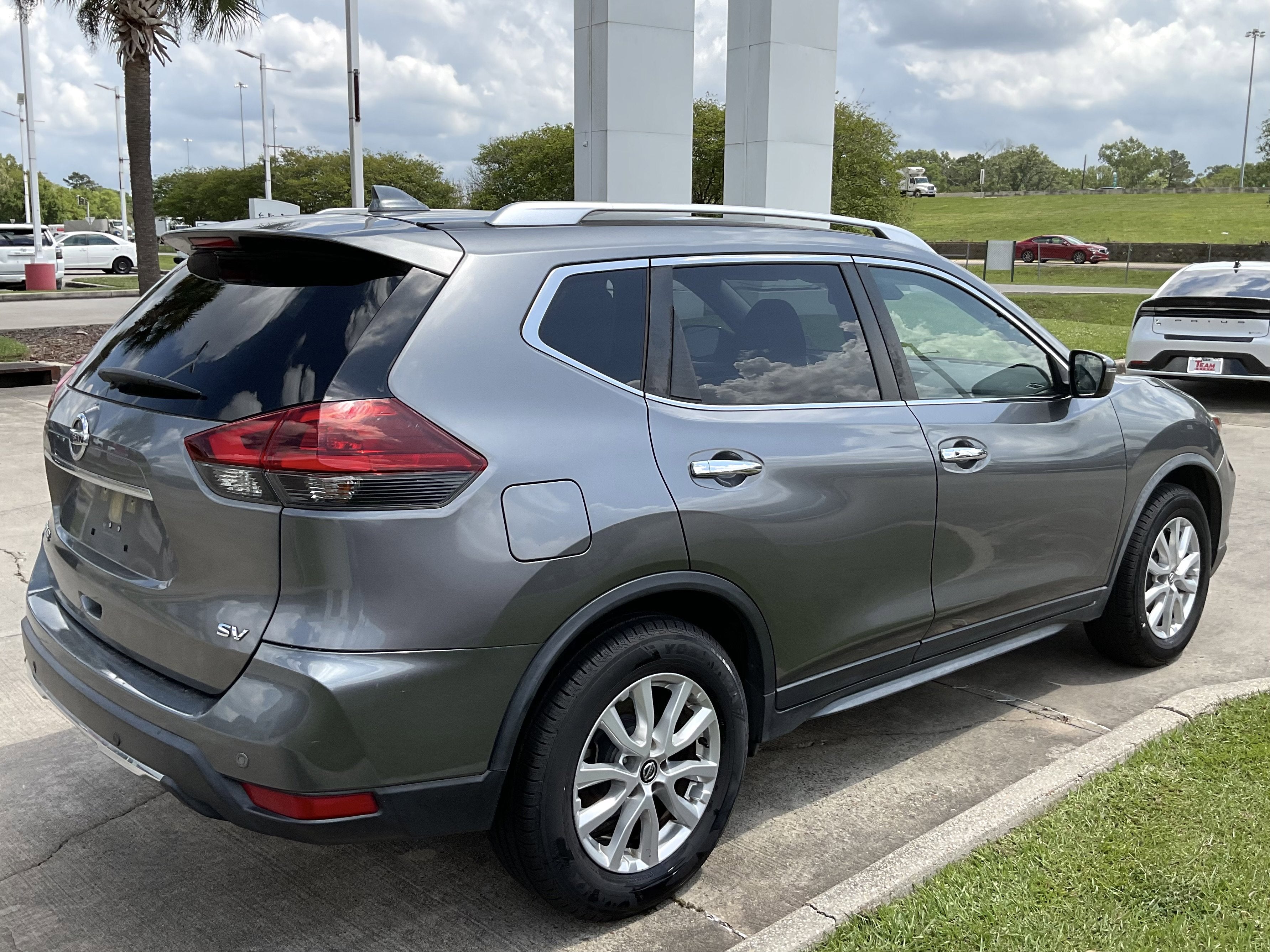 2020 Nissan Rogue SV
