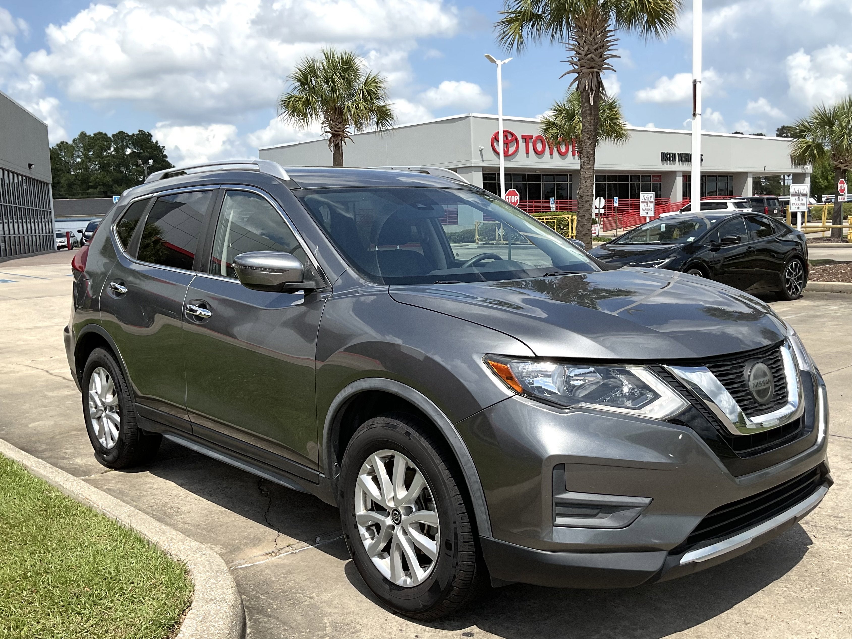 2020 Nissan Rogue SV