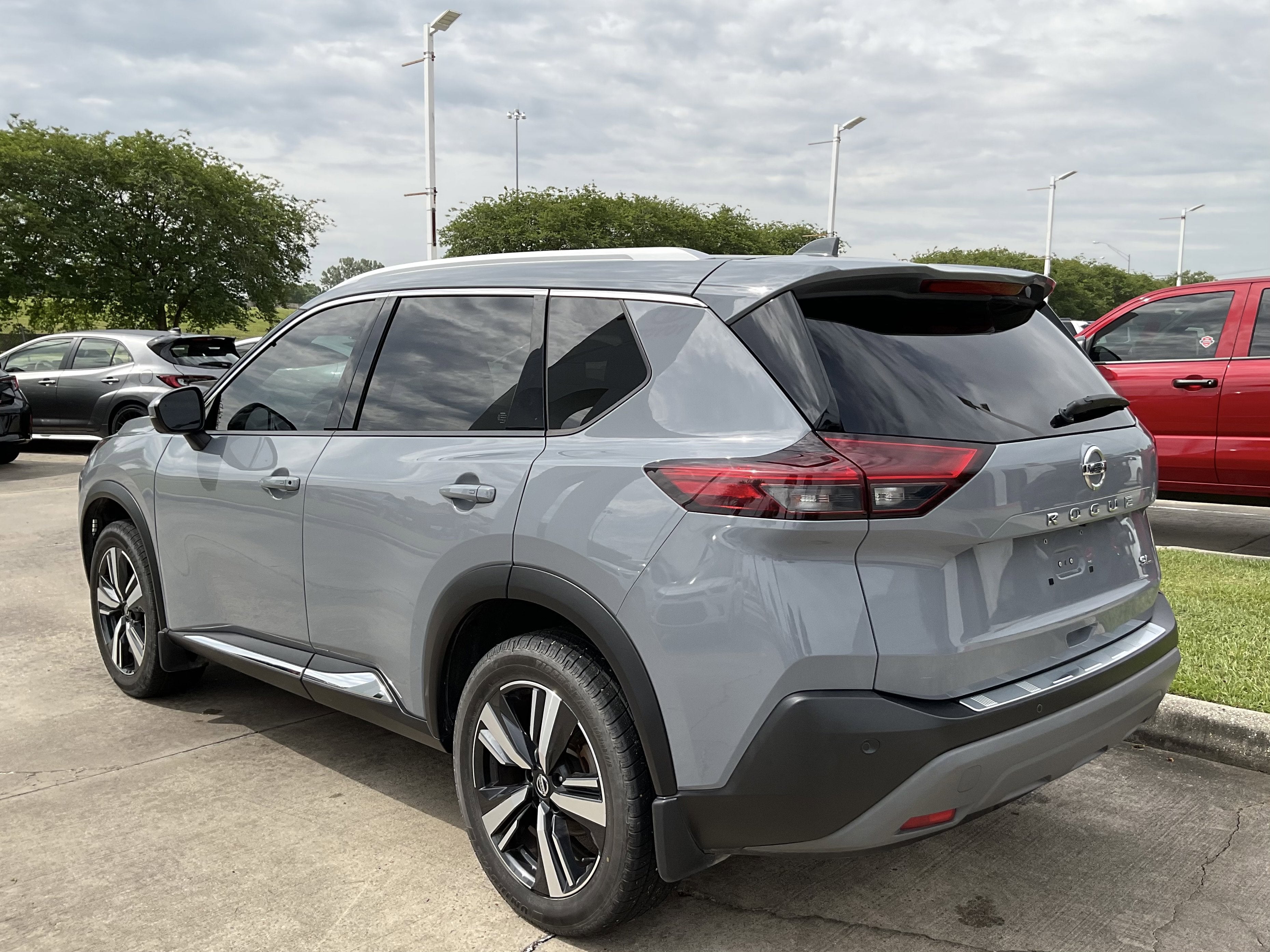 2021 Nissan Rogue SL