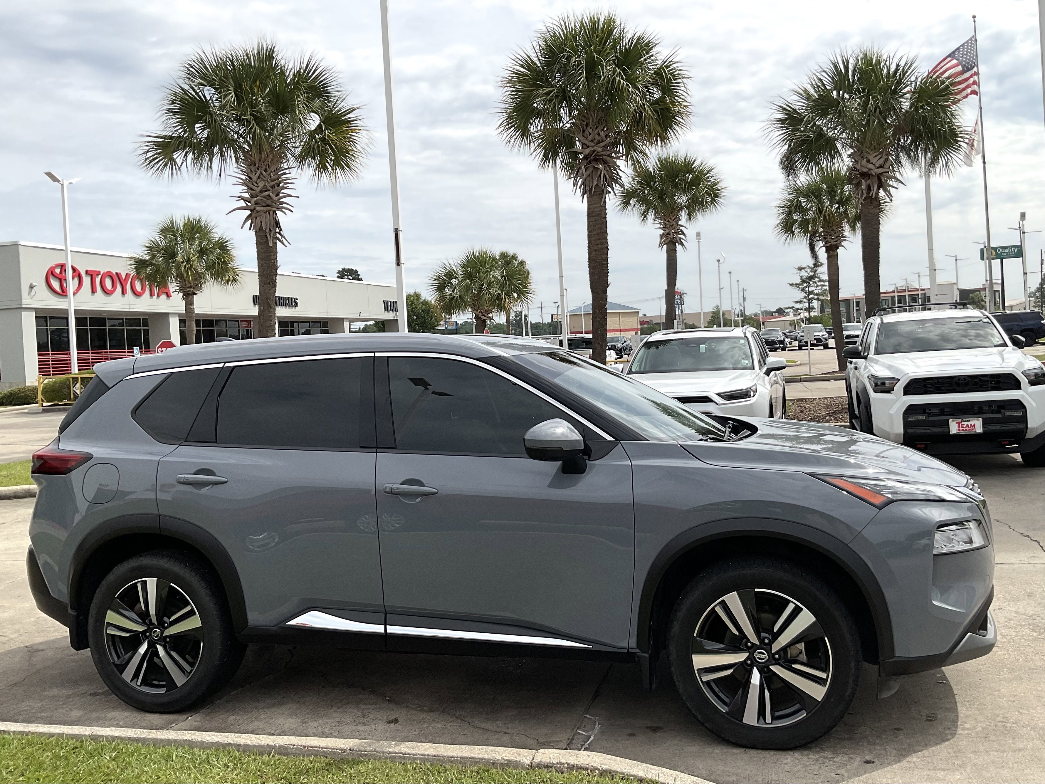 2021 Nissan Rogue SL