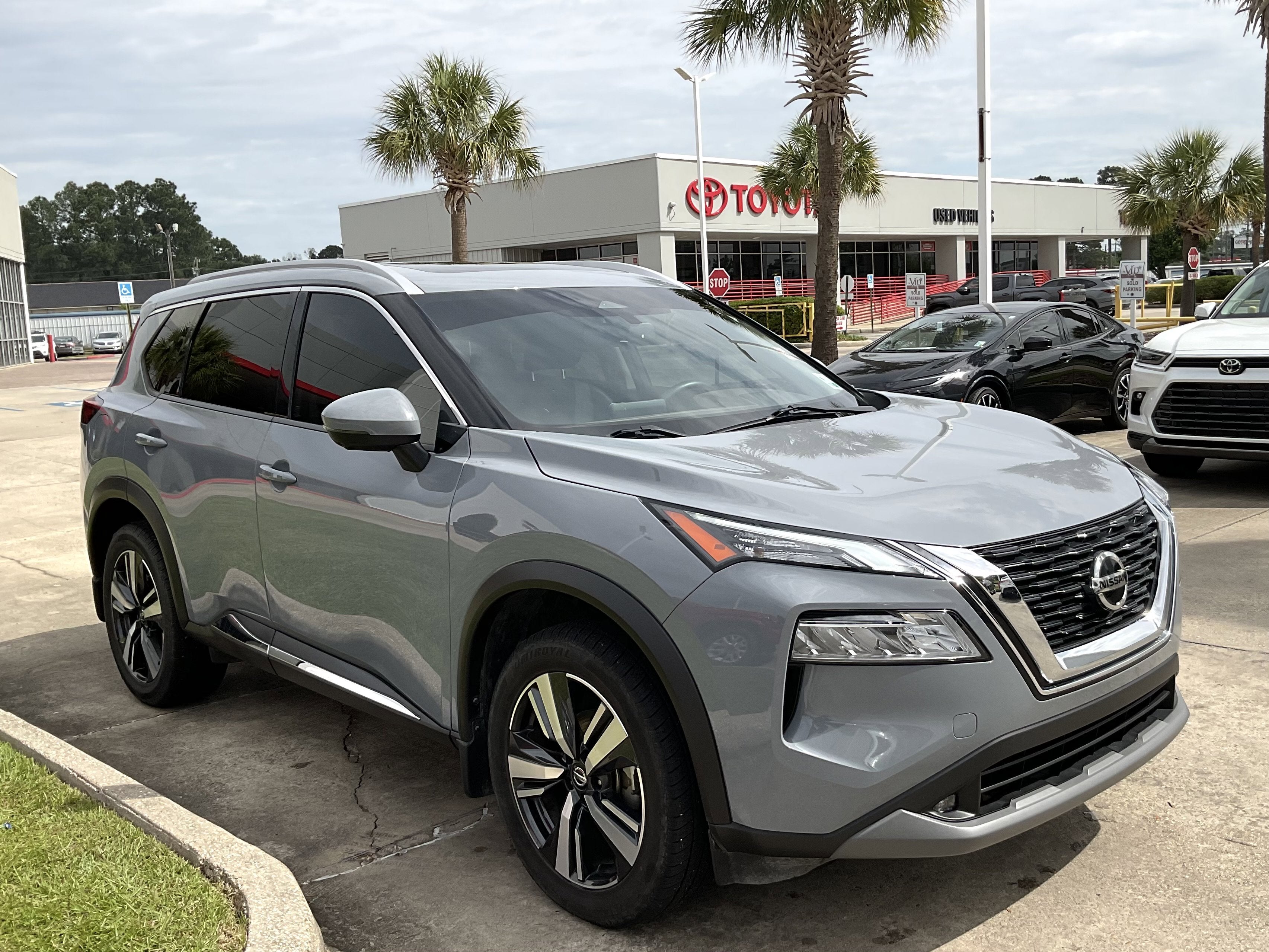 2021 Nissan Rogue SL