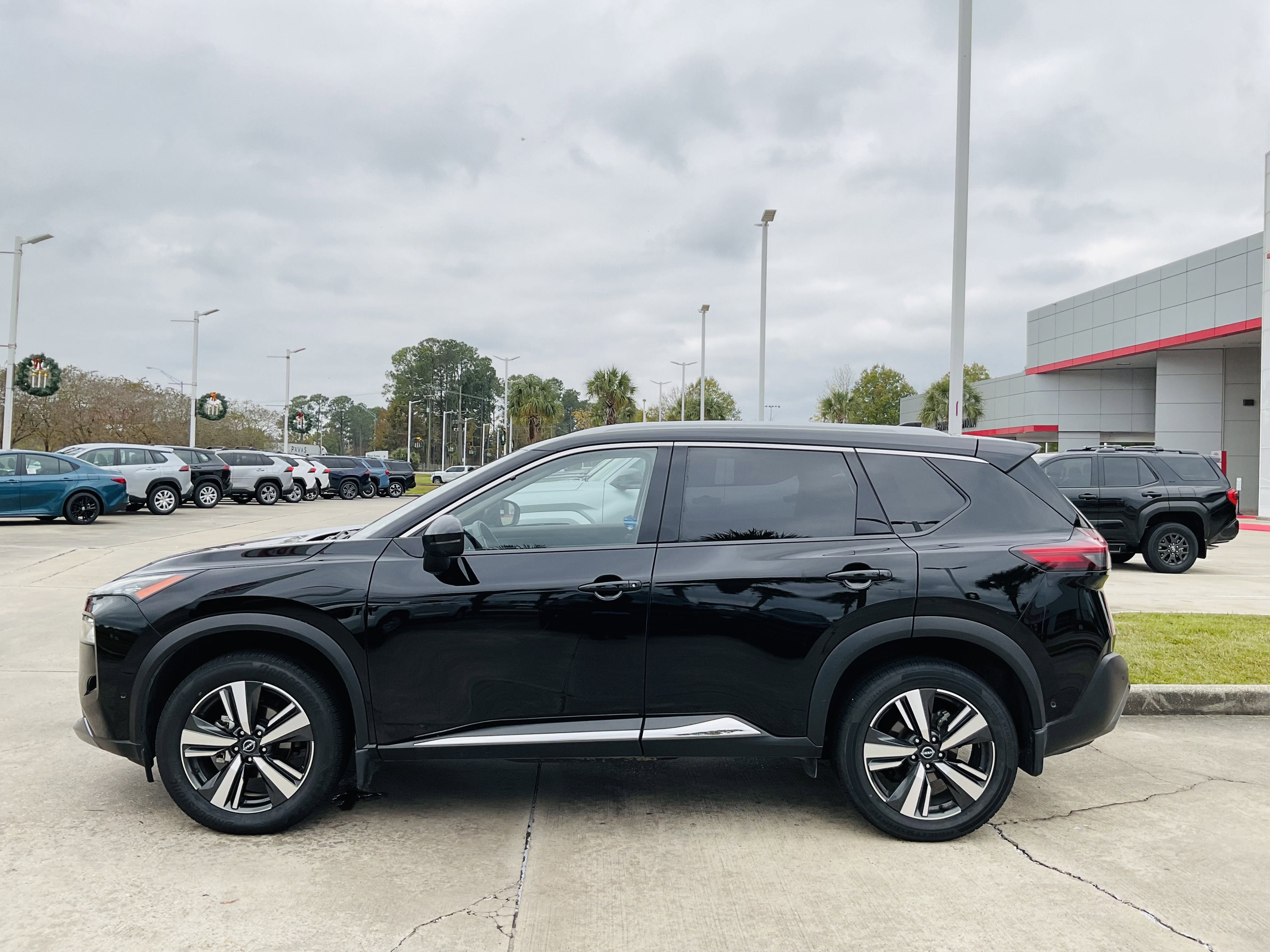 2023 Nissan Rogue SL