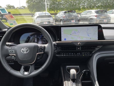 2026 Toyota CROWN XLE