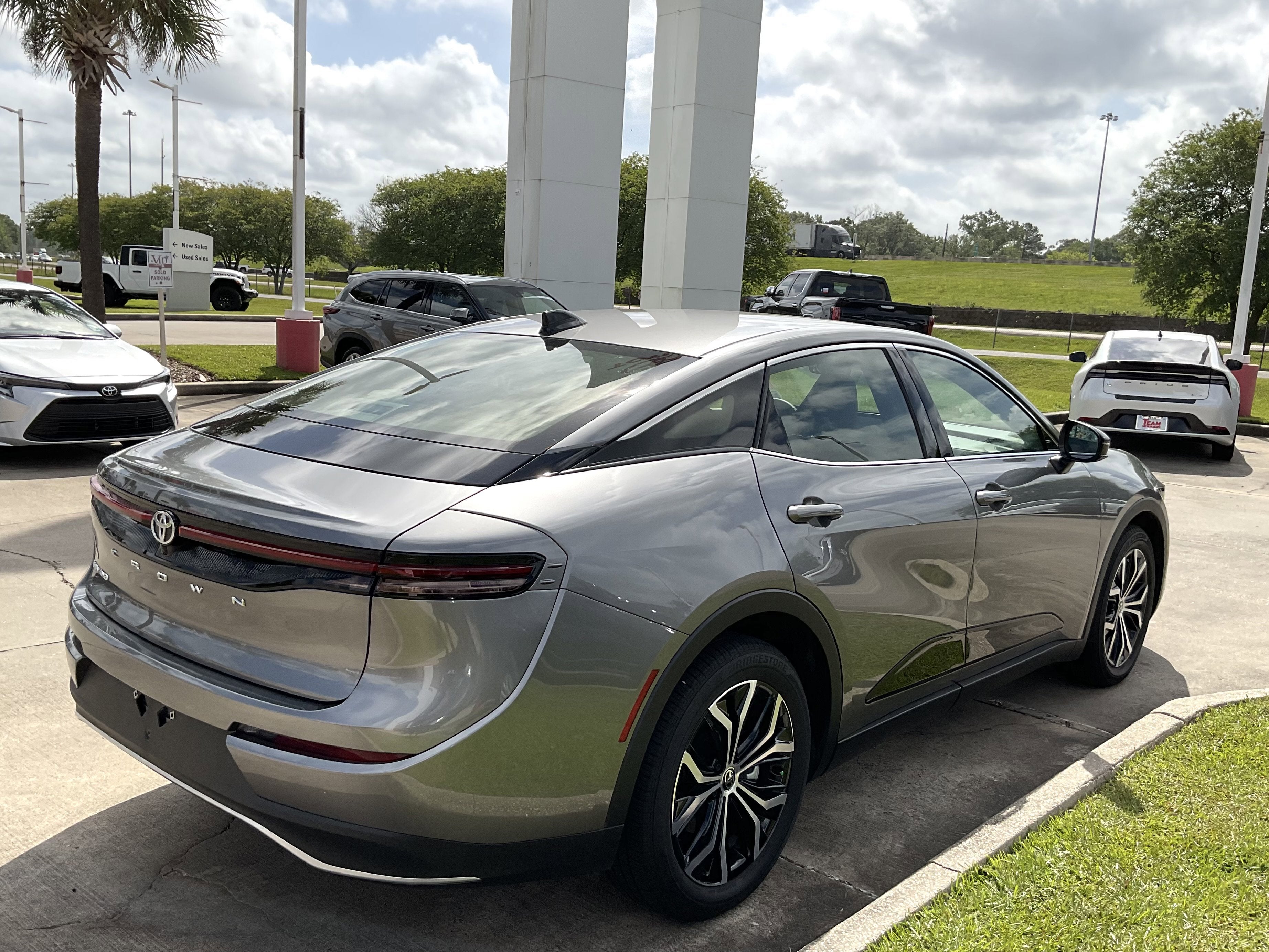 2026 Toyota CROWN XLE