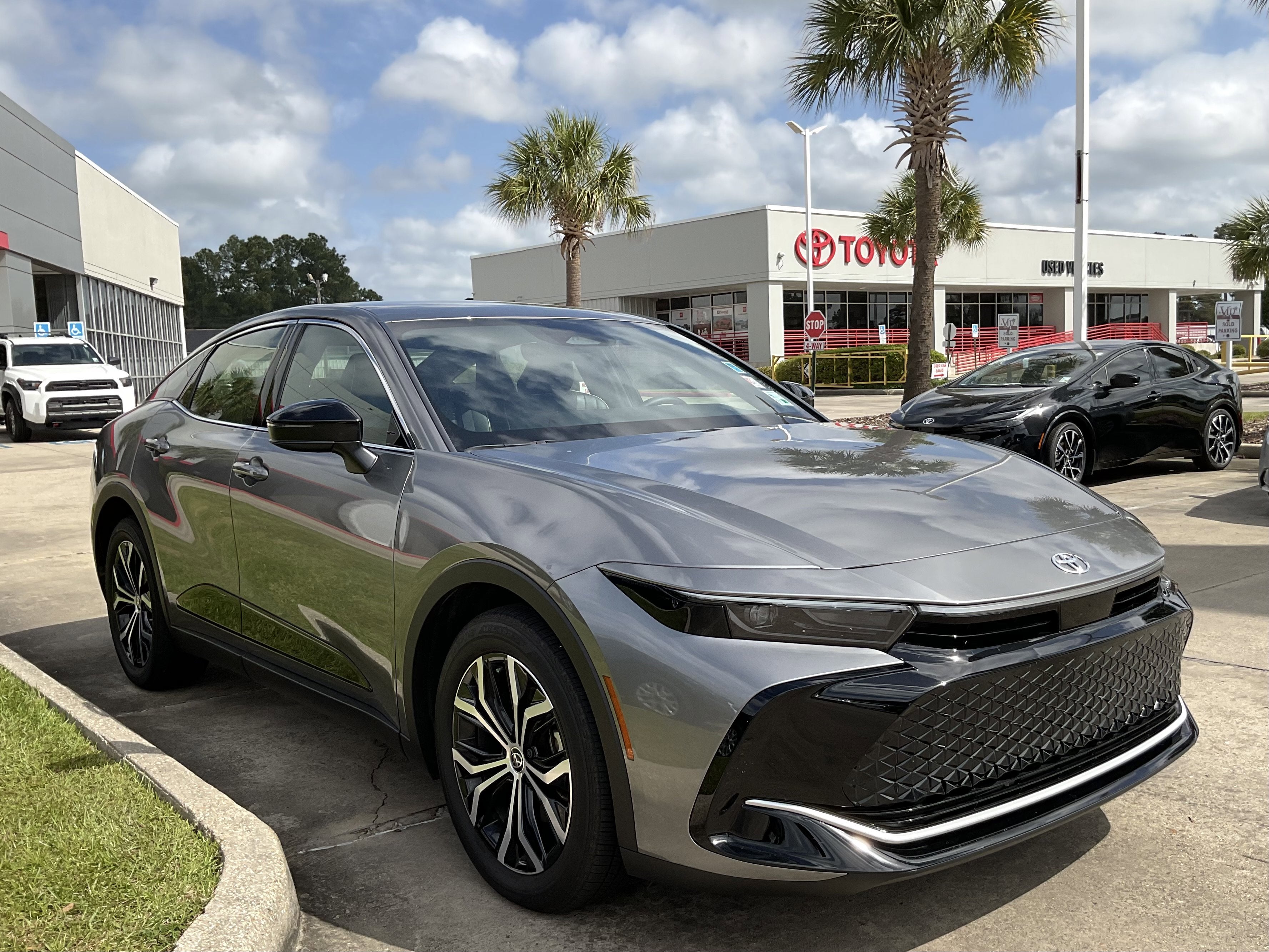 2026 Toyota CROWN XLE